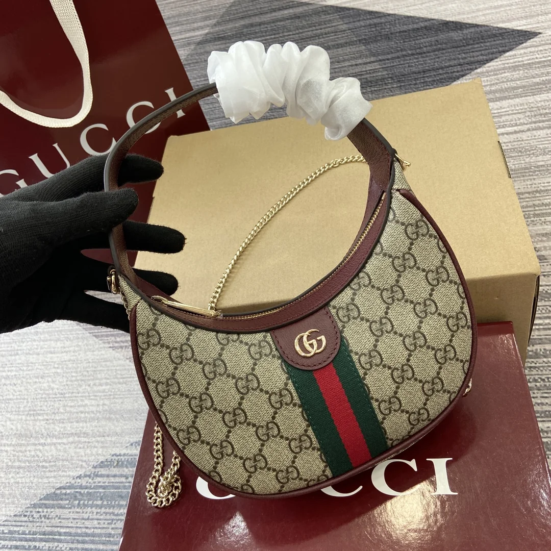 Gucci Ophidia Crescent Shoulder Bag with Chain Strap 20 x 14.5 x 4 cm - image1