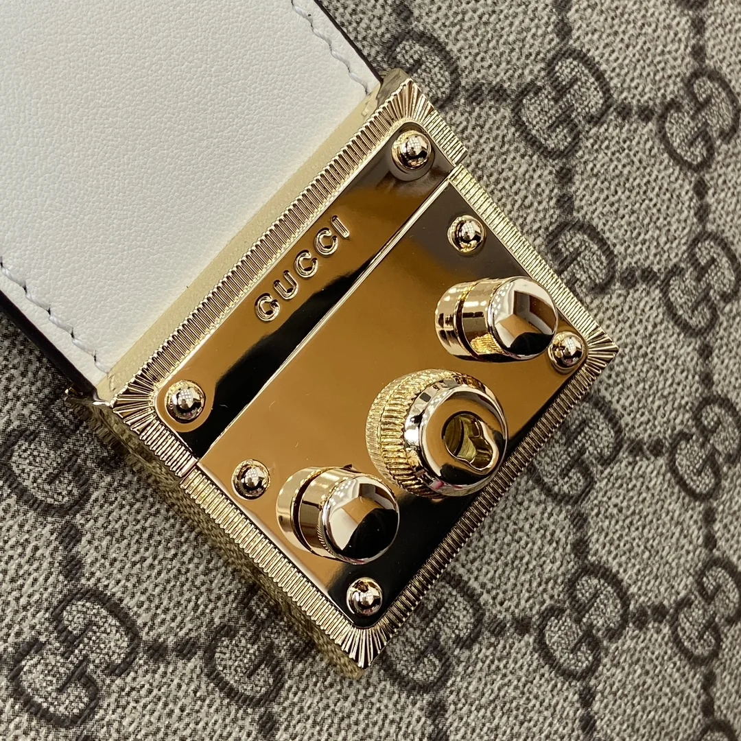 Gucci Padlock top handle bag 31x21x11 cm - image7