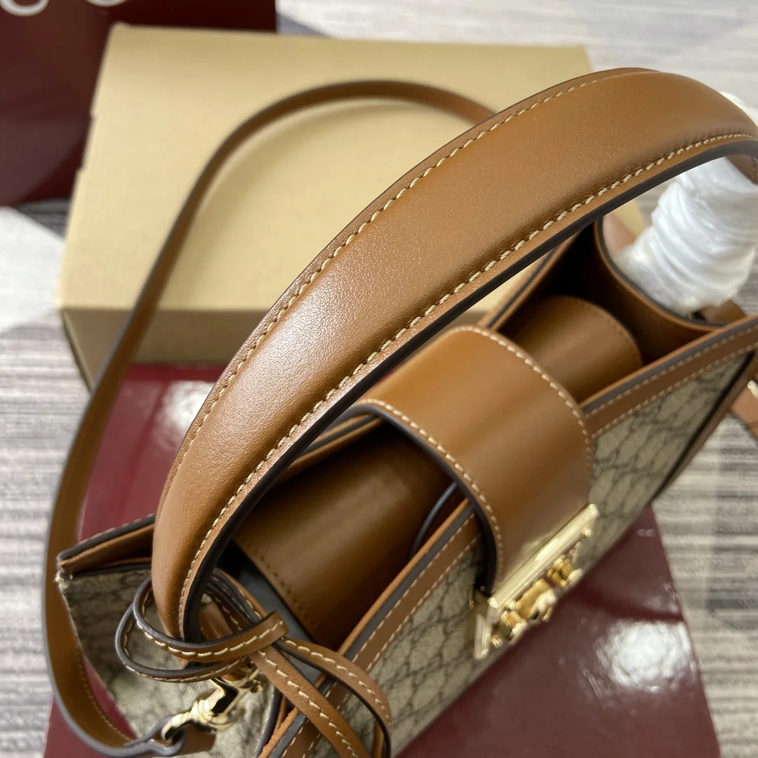 Gucci Padlock Top Handle Bag 838992 25.5cm x 17.5cm x 10cm - image7