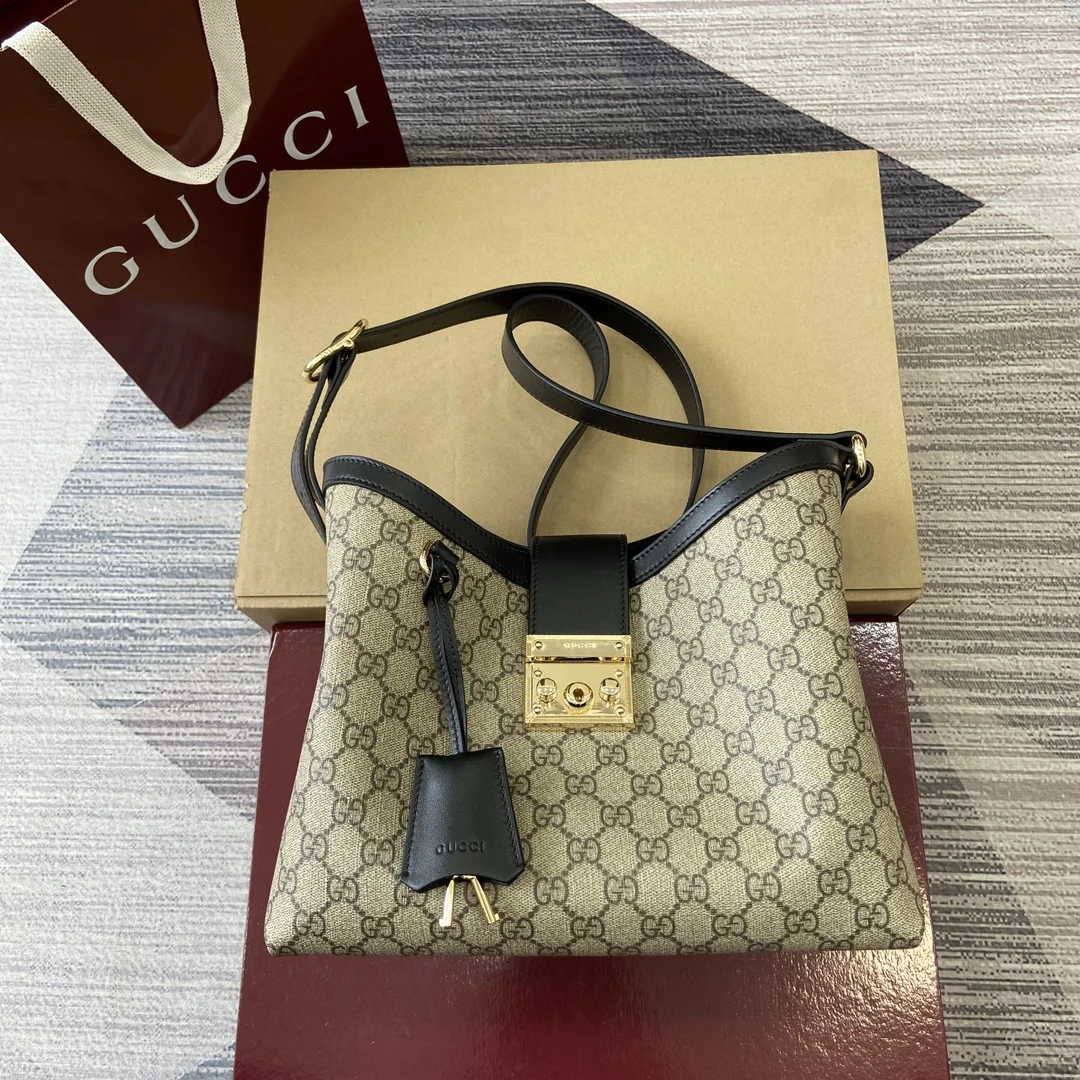 Gucci Padlock Shoulder Bag Model 839021 29 x 23.5 x 15.5 cm - image2