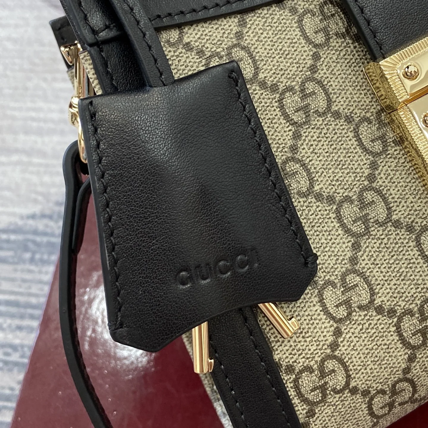Gucci Padlock Top Handle and Crossbody Bag 20x13.5x8 cm - image8