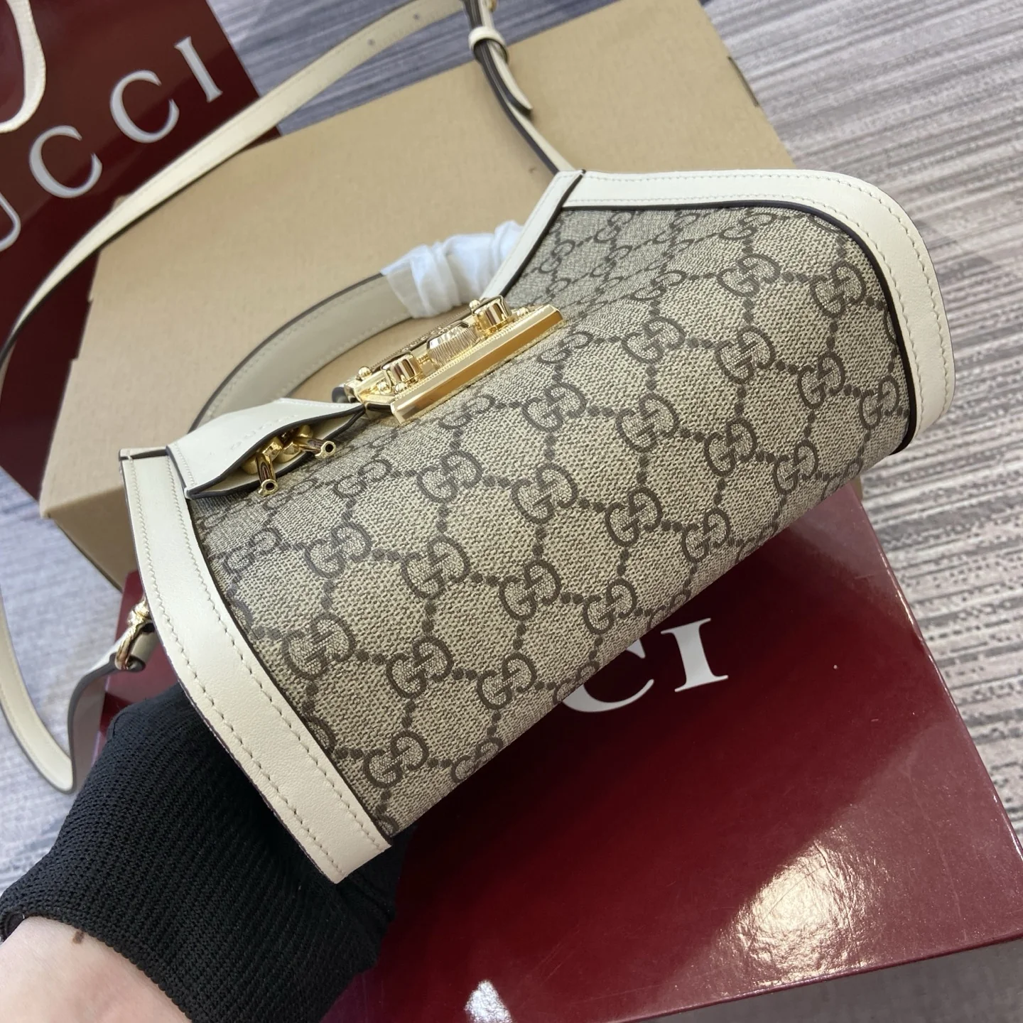 Gucci Padlock Top Handle and Crossbody Bag 841653 20 x 13.5 x 8 cm - image8