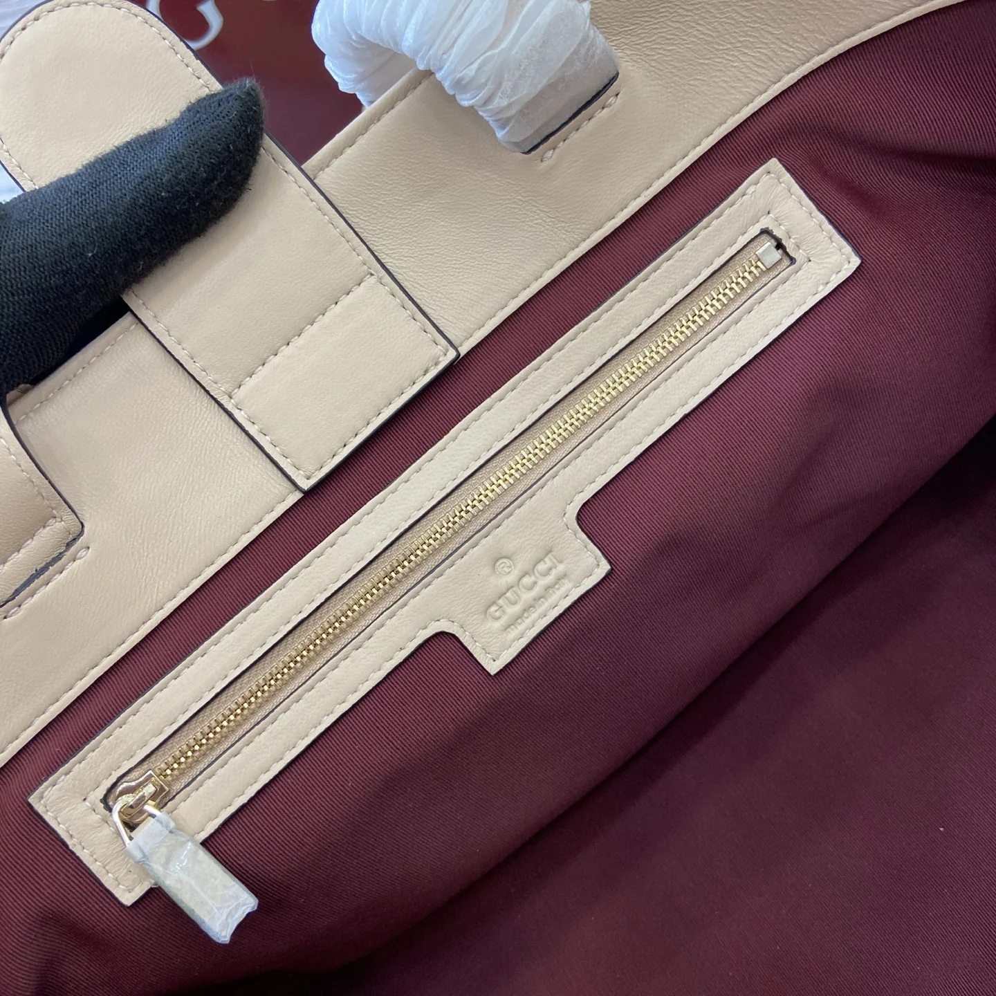 Gucci GG Marmont Convertible Tote Bag 28 x 24 x 16 cm - description_image9