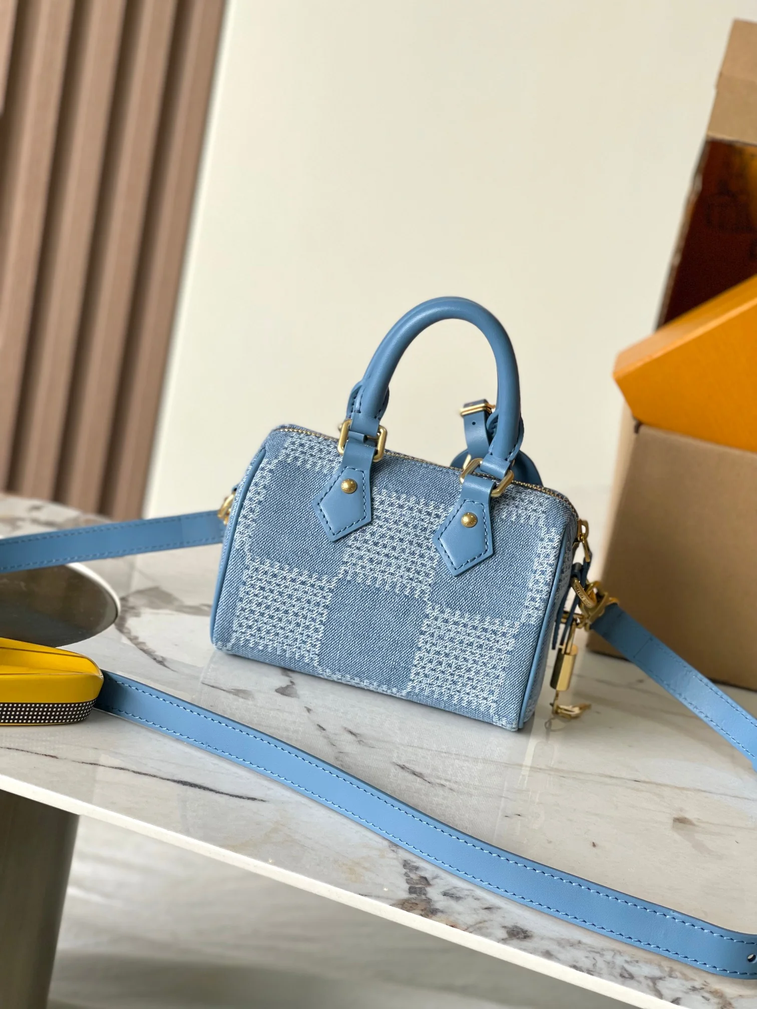 Louisvuitton Speedy Bandouliere Handbag M00208 18 x 12 x 10 cm - description_image3