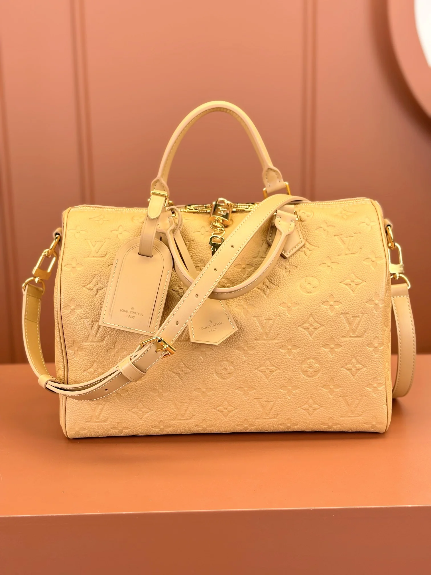 Louisvuitton Speedy Soft 30 Handbag M11323 30x21x17 cm - description_image2