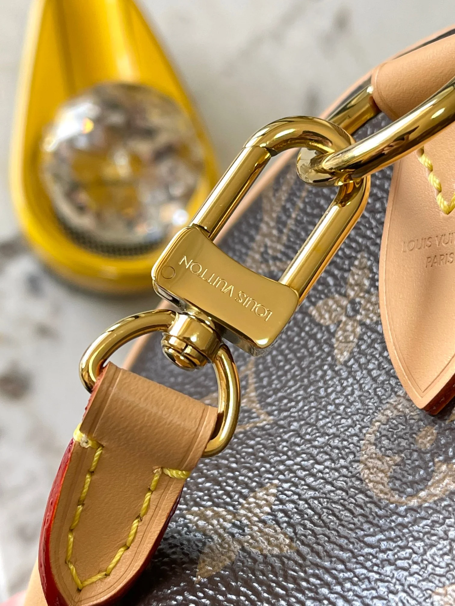 Louisvuitton Speedy Soft Handbag M11945 30 x 21 x 17 cm - description_image6