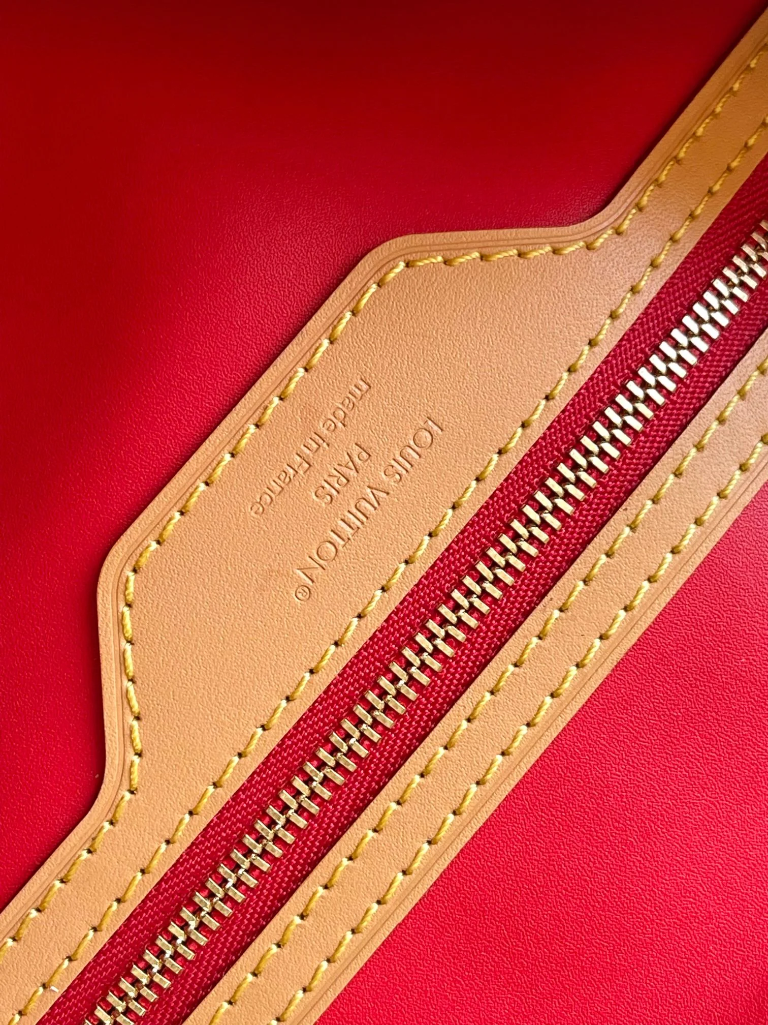 Louisvuitton Speedy Soft Handbag M11945 30 x 21 x 17 cm - description_image9