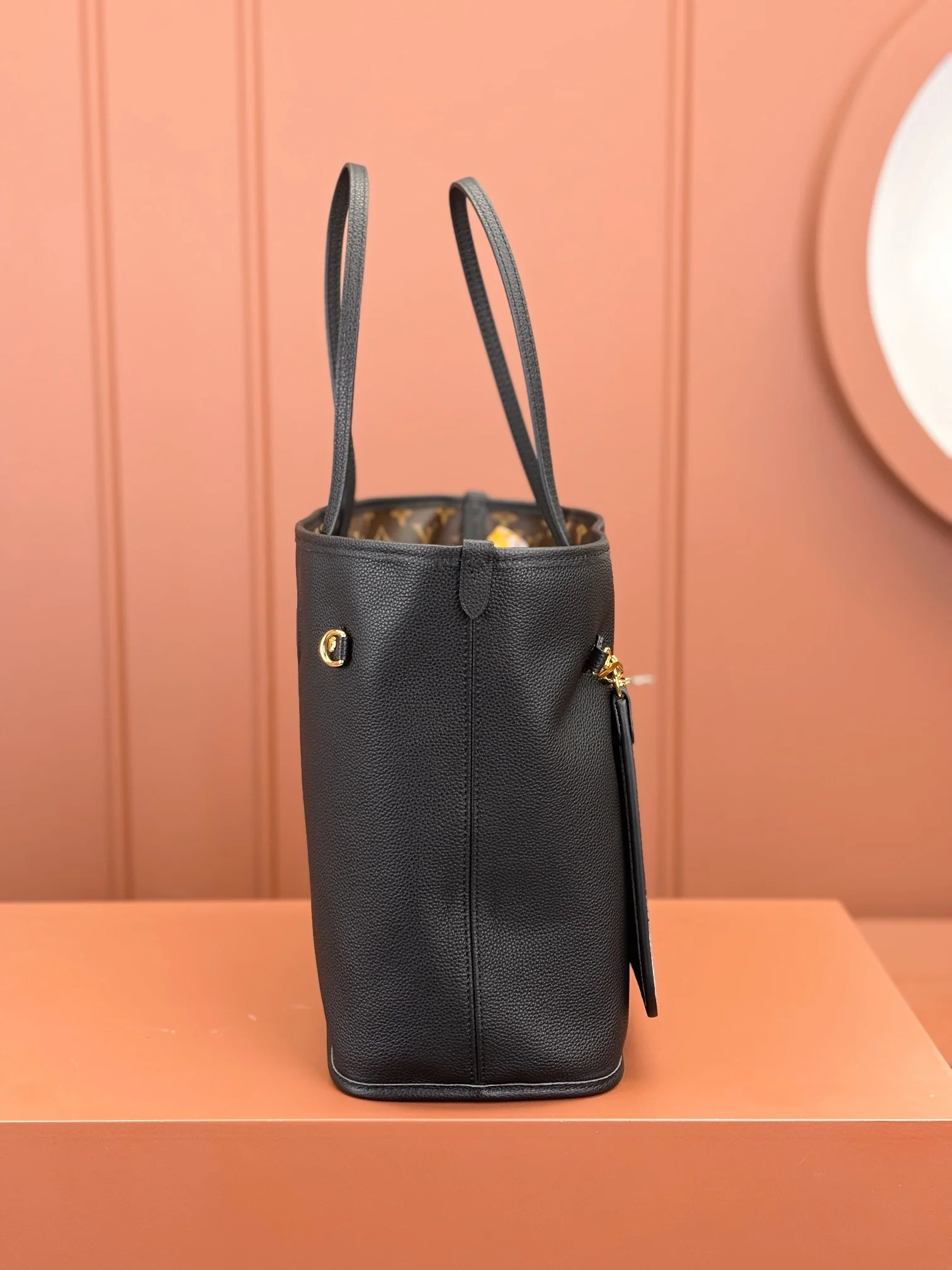 Louisvuitton Neverfull Inside Out Medium Tote M11946 31x28x14 cm - description_image7