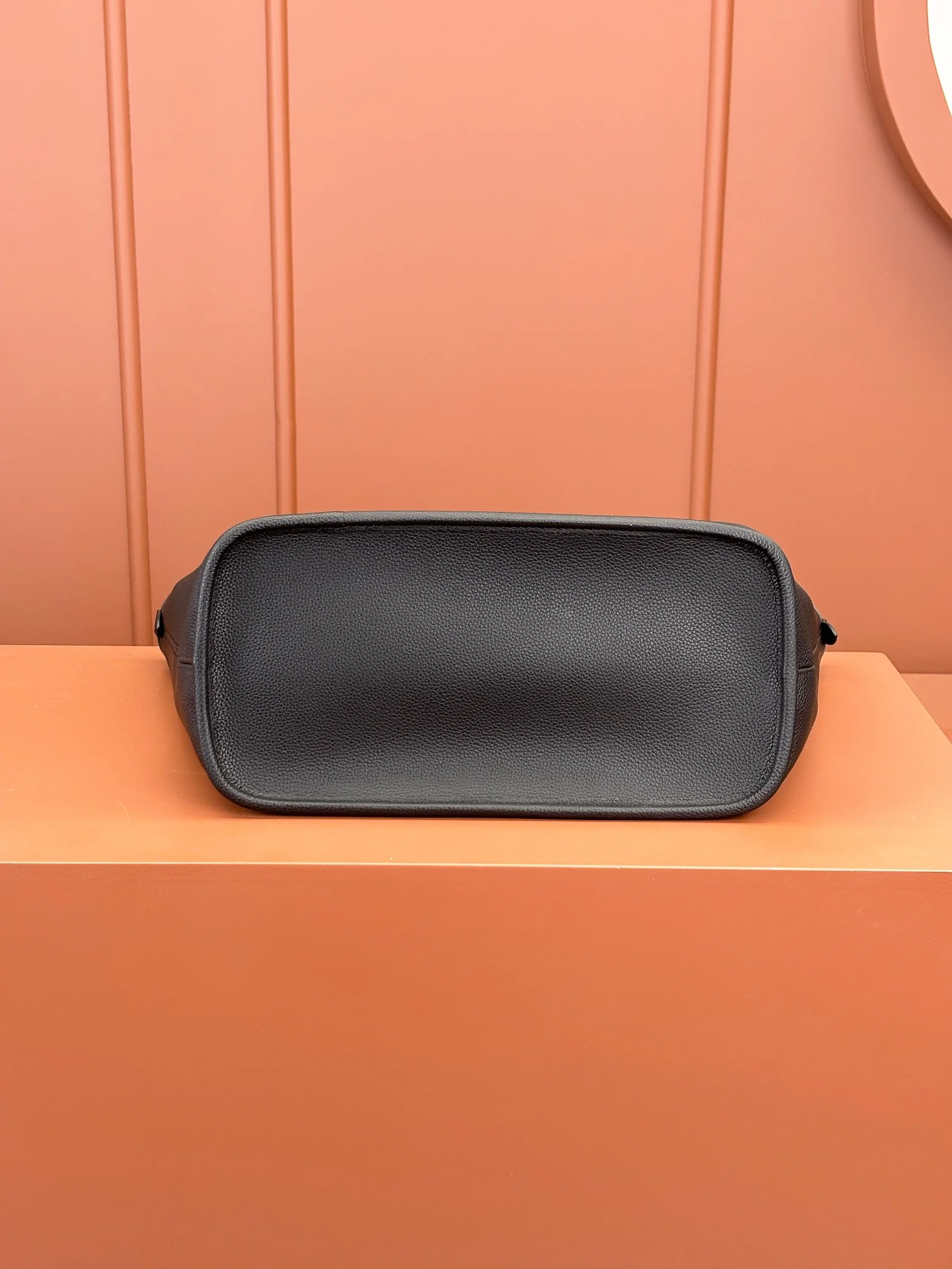 Louisvuitton Neverfull Inside Out Medium Tote M11946 31x28x14 cm - description_image9