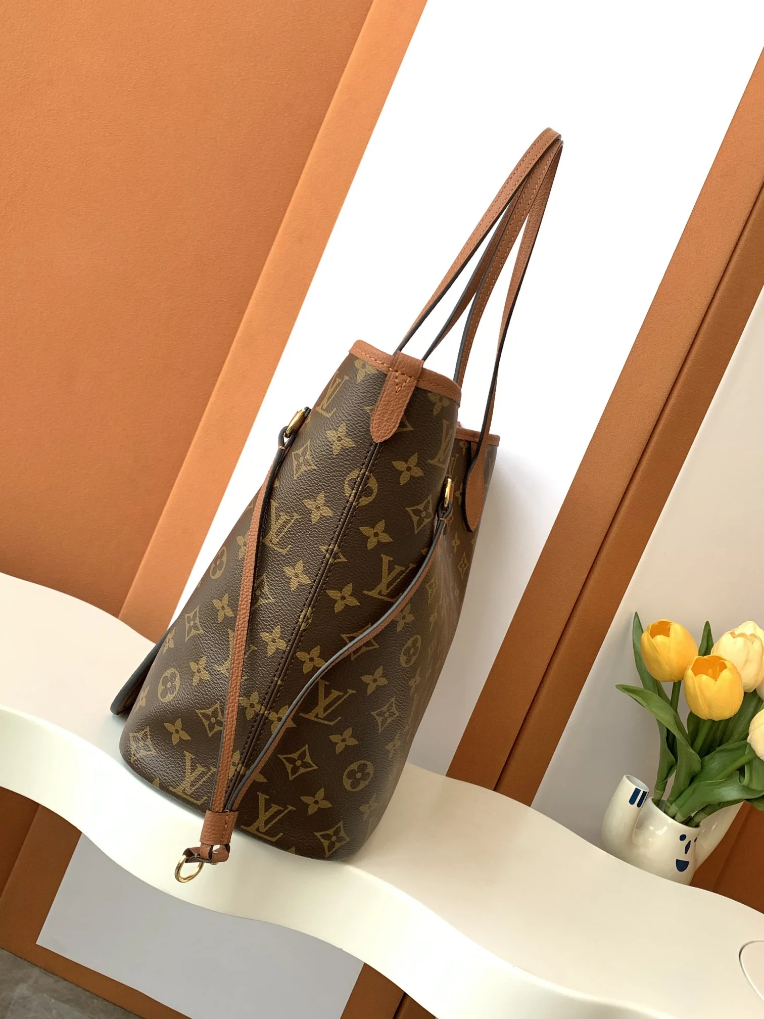 Louisvuitton Neverfull Inside Out Medium Handbag 31.0 x 28.0 x 14.0 cm Louisvuitton Neverfull Inside Out Medium Handbag 31.0 x 28.0 x 14.0 cm - description_image2