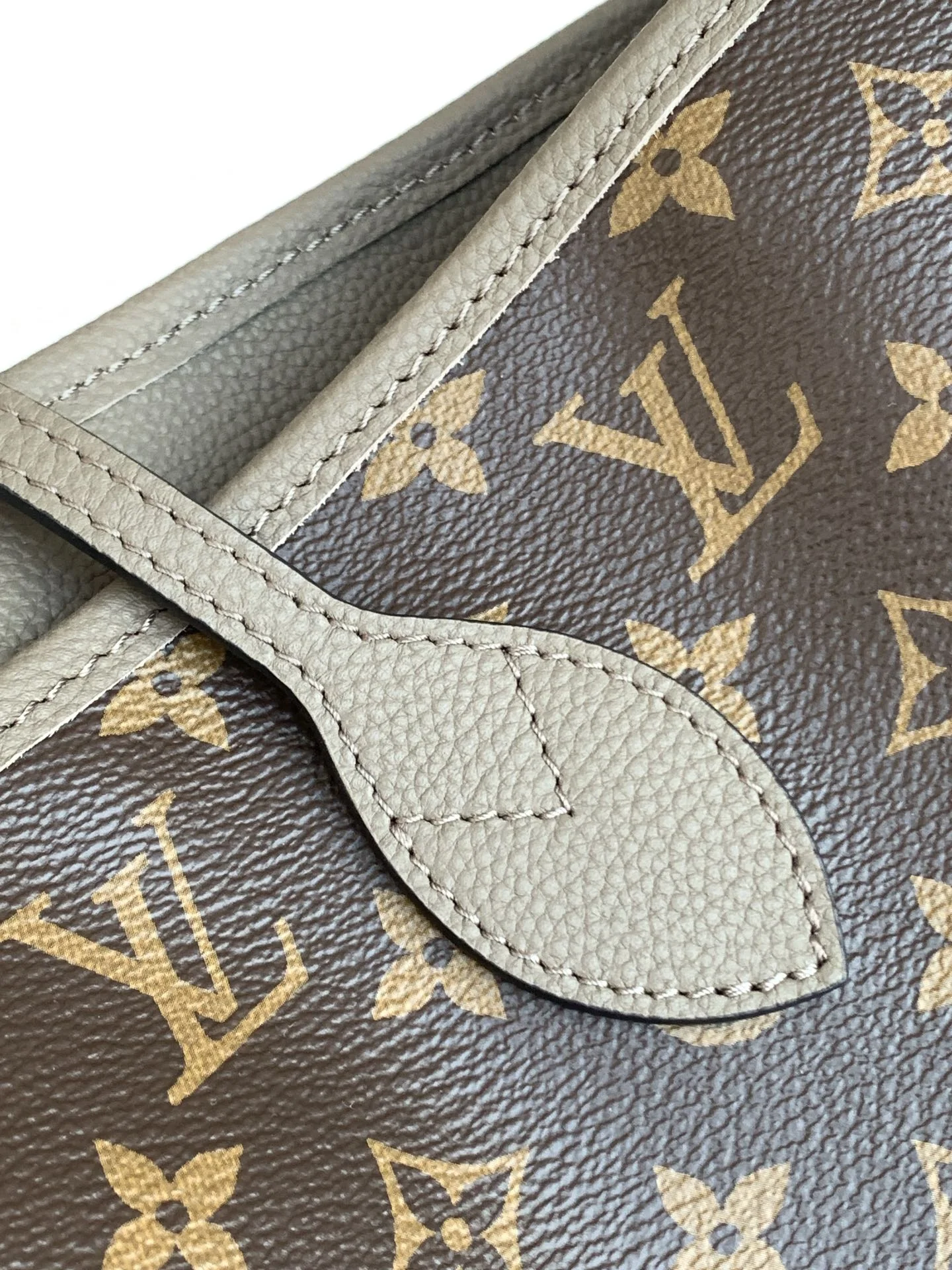 Louisvuitton Neverfull Inside Out Medium Handbag 31.0 x 28.0 x 14.0 cm - description_image5