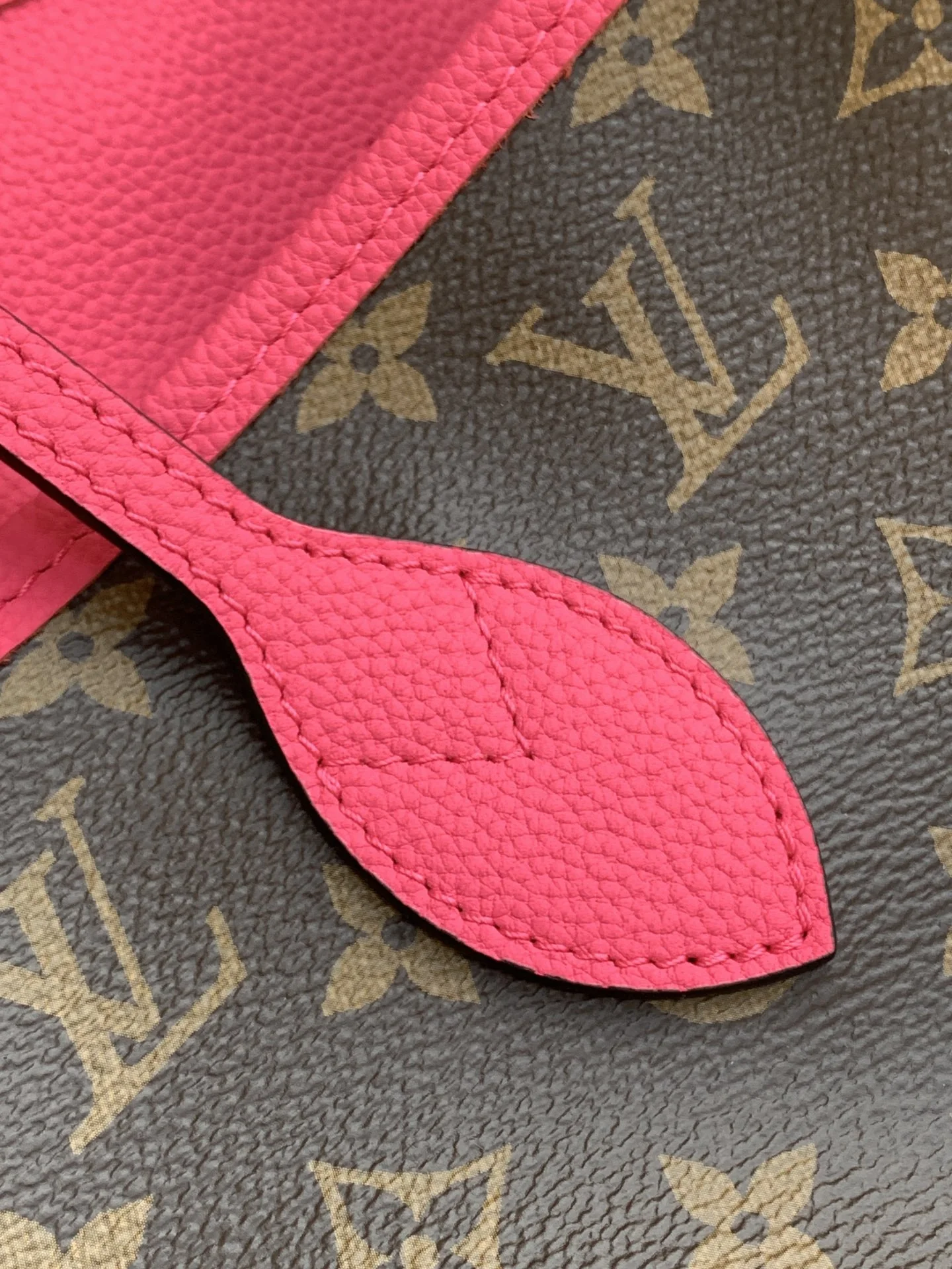 Louisvuitton Neverfull Inside Out Medium Tote M12063 31.0 x 28.0 x 14.0 cm - description_image5
