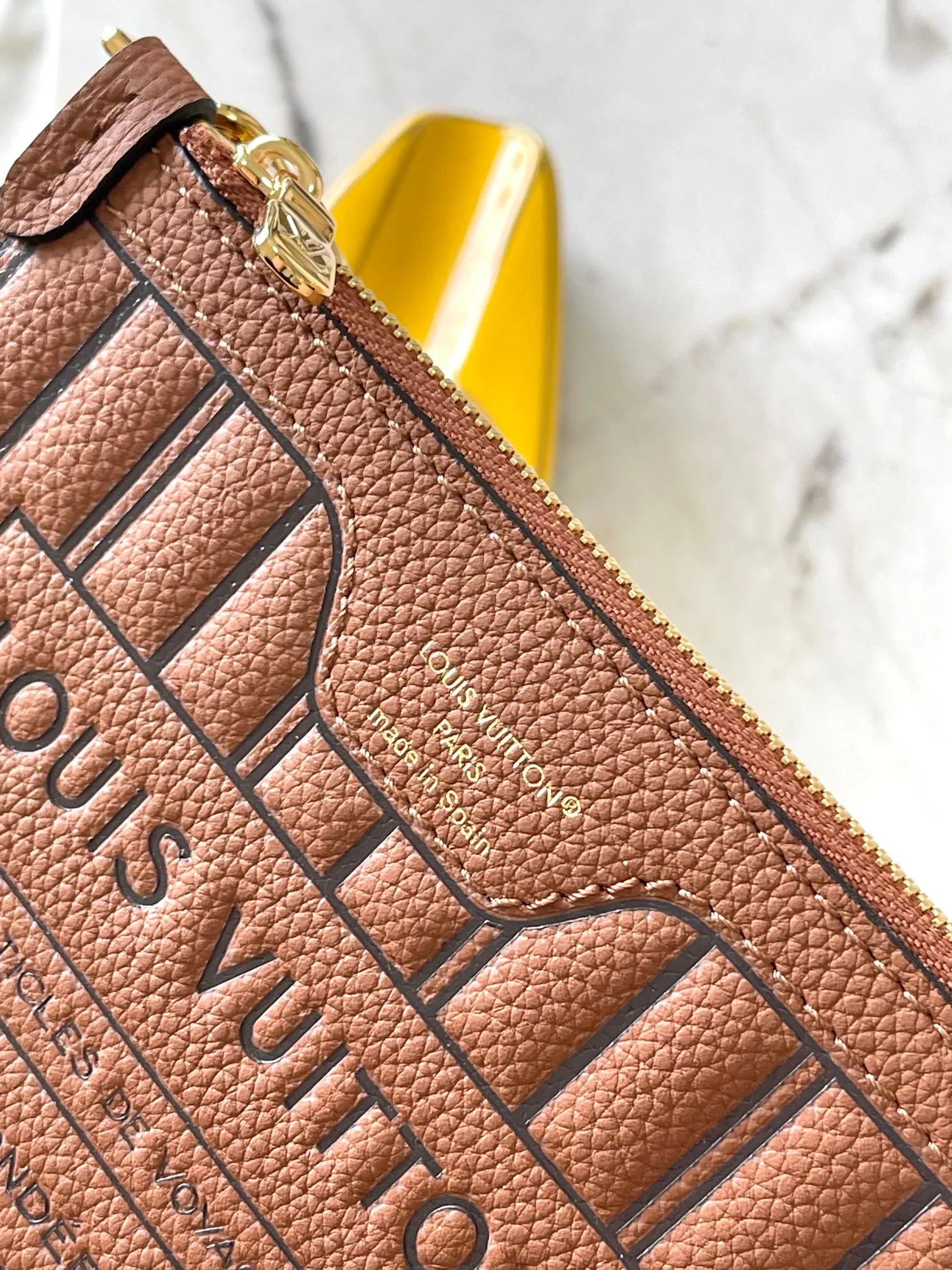 Louisvuitton Neverfull Bandouliere Inside Out BB M12102 24x14x9 cm - description_image7