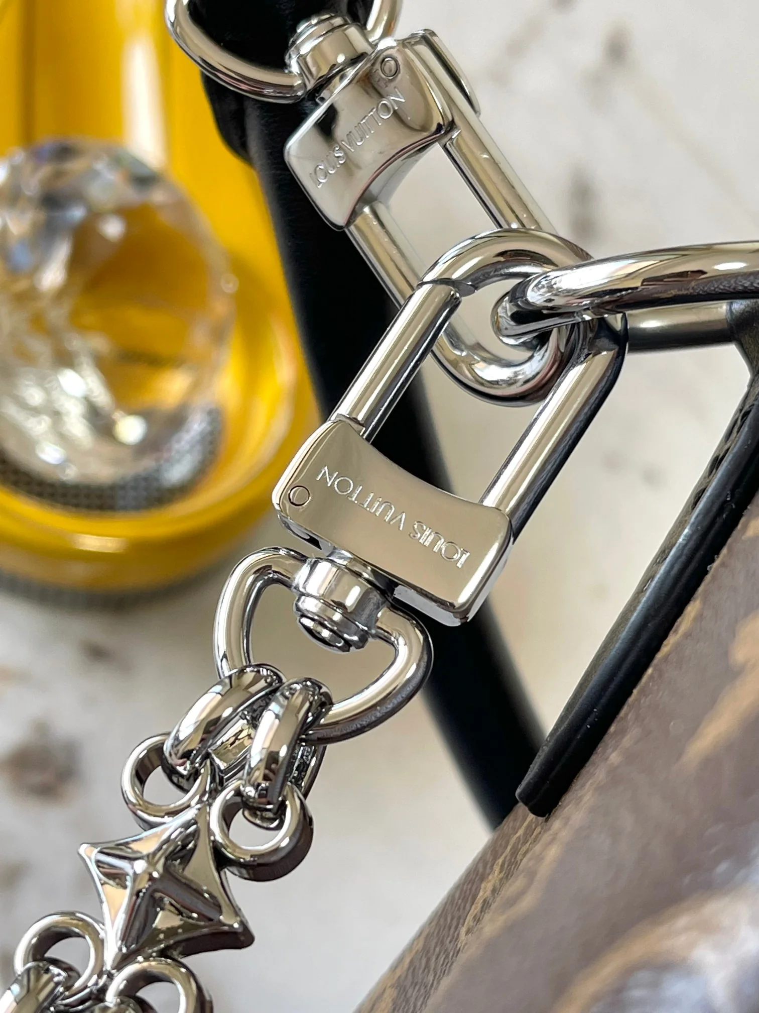 Louisvuitton Speedy Soft 30 M12243 30 x 21 x 17 cm - description_image5