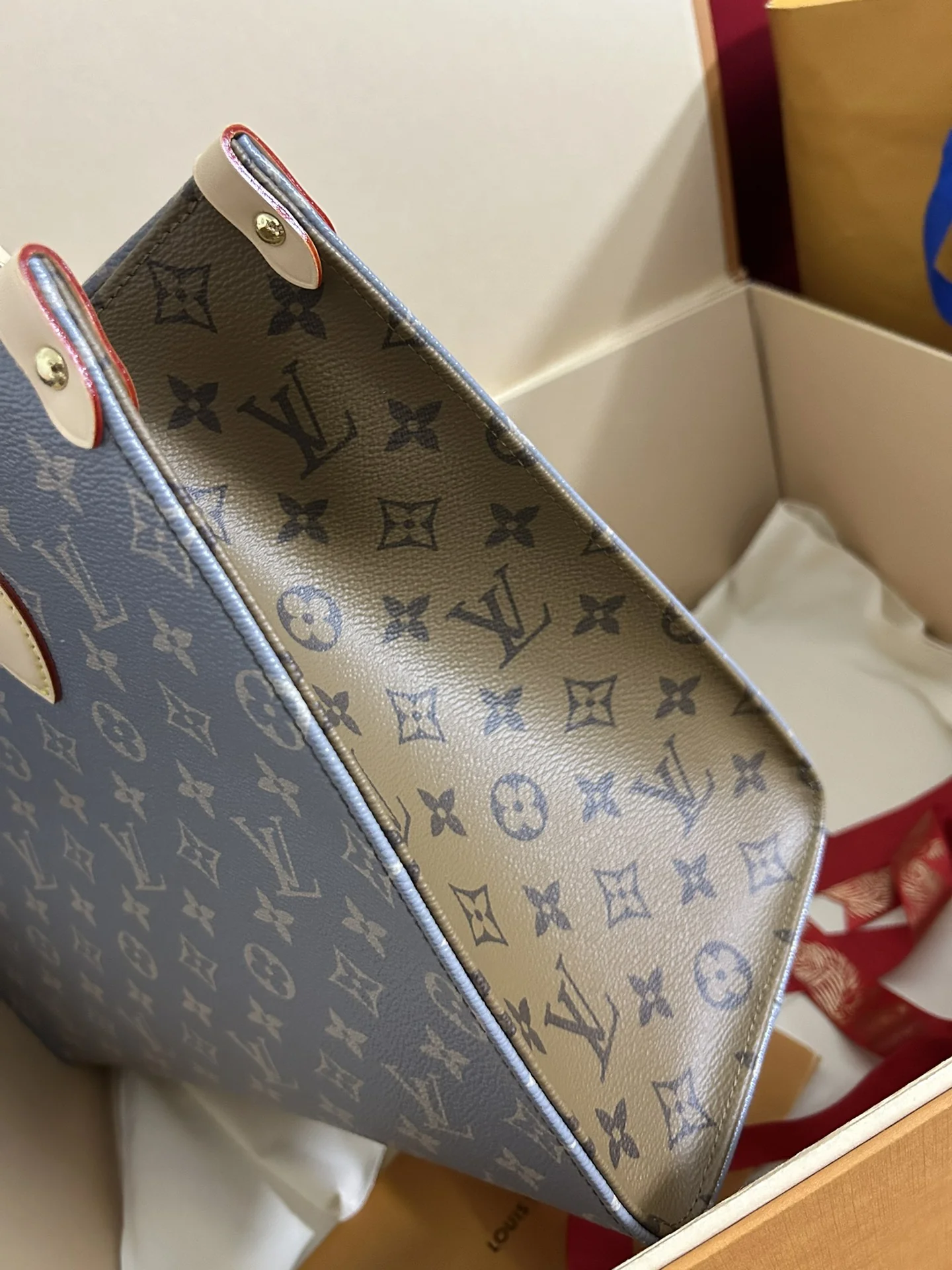 Louisvuitton Onthego M12415 35x27x14 cm Louisvuitton Onthego M12415 35x27x14 cm - description_image4