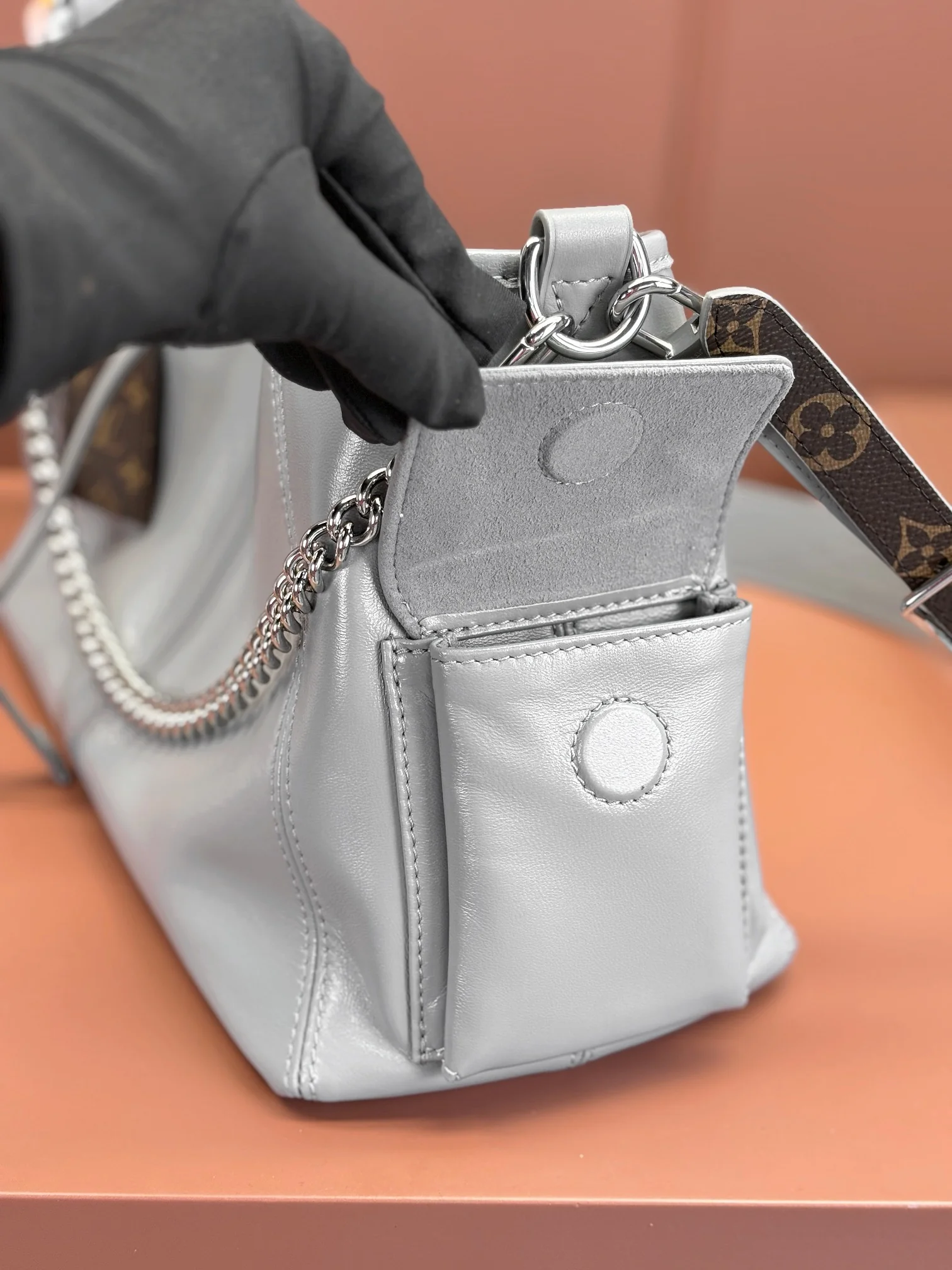 Louisvuitton Carryall Cargo Small Handbag M12579 33.5x23x15 cm - description_image6