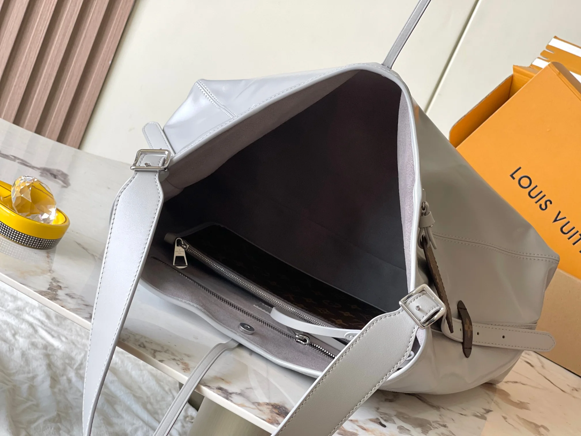 Louisvuitton Carryall M12583 39x30x15 cm - description_image8