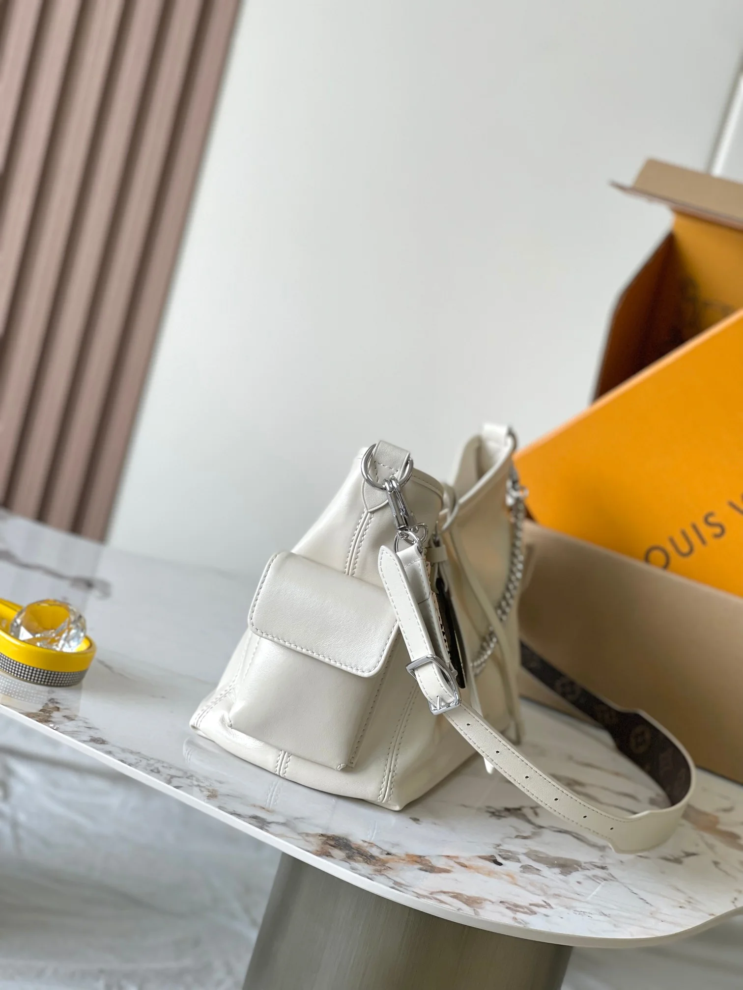 Louisvuitton Carryall Cargo Small Handbag M12919 33.5x23x15 cm - description_image2