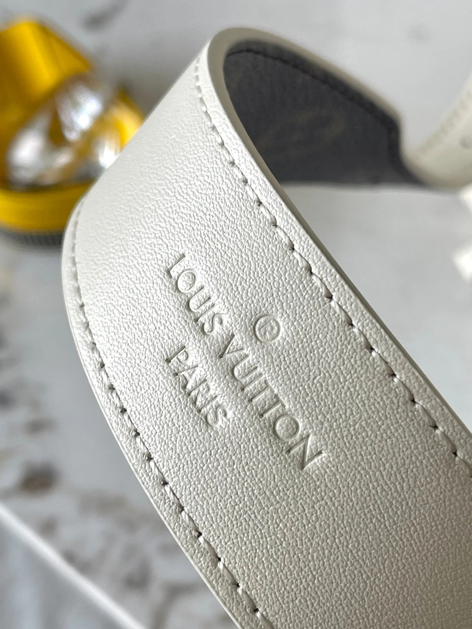 Louisvuitton Carryall Cargo Small Handbag M12919 33.5x23x15 cm - description_image7