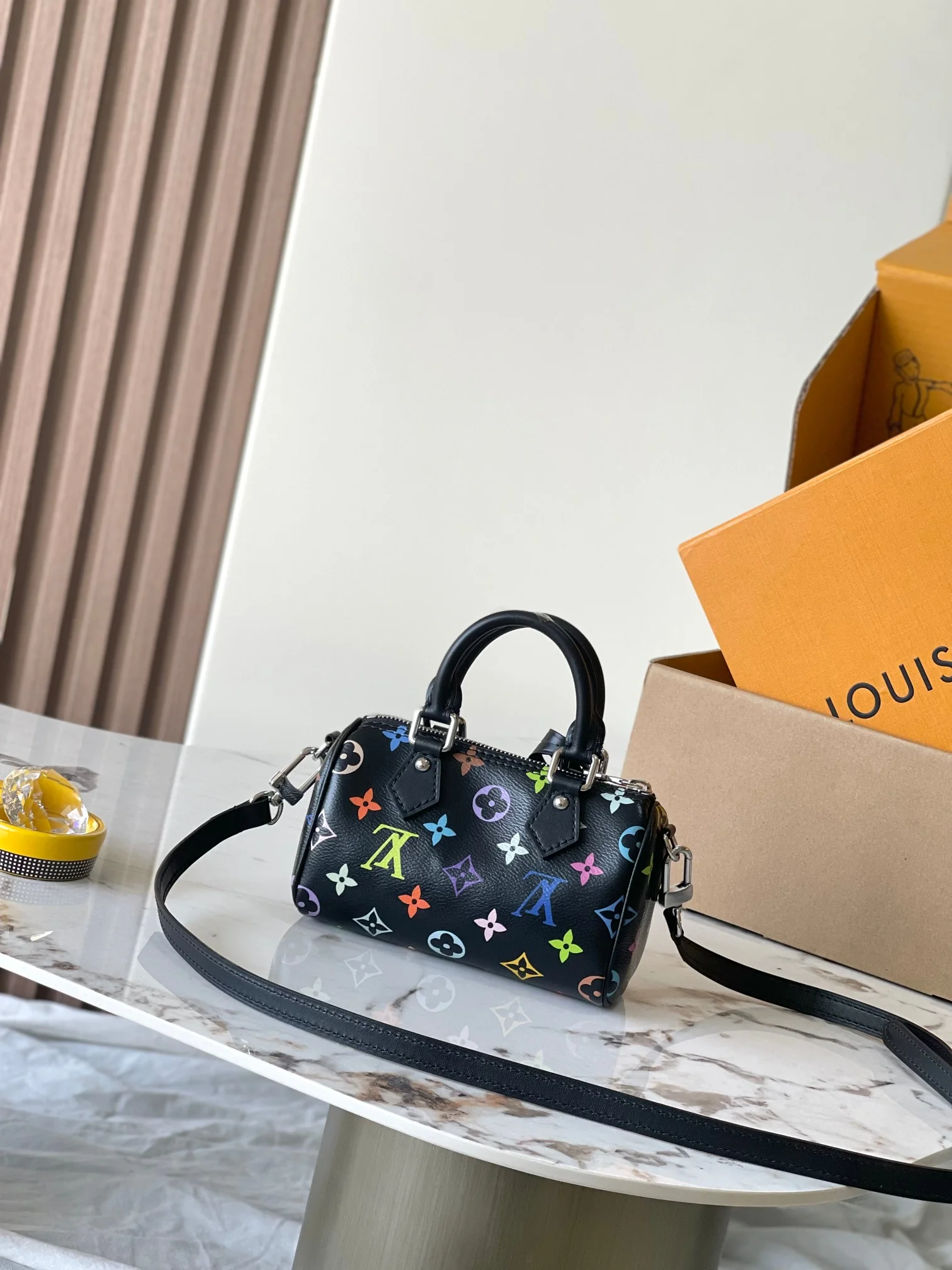 Louisvuitton Nano Speedy M13406 16.0 x 11.0 x 9.0 cm - description_image3