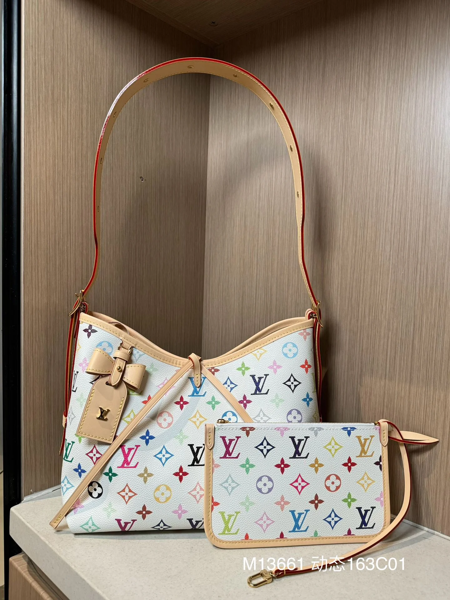 Louisvuitton Carryall M13661 29x24x12 cm - description_image1