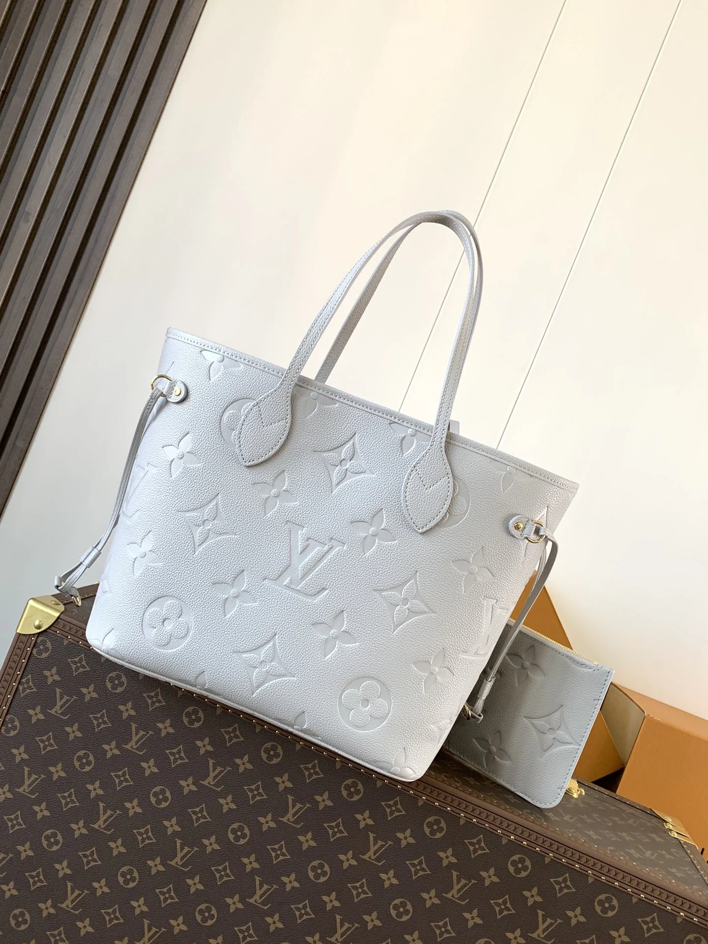 Louisvuitton Neverfull Medium Tote 32x29x17 cm - description_image3