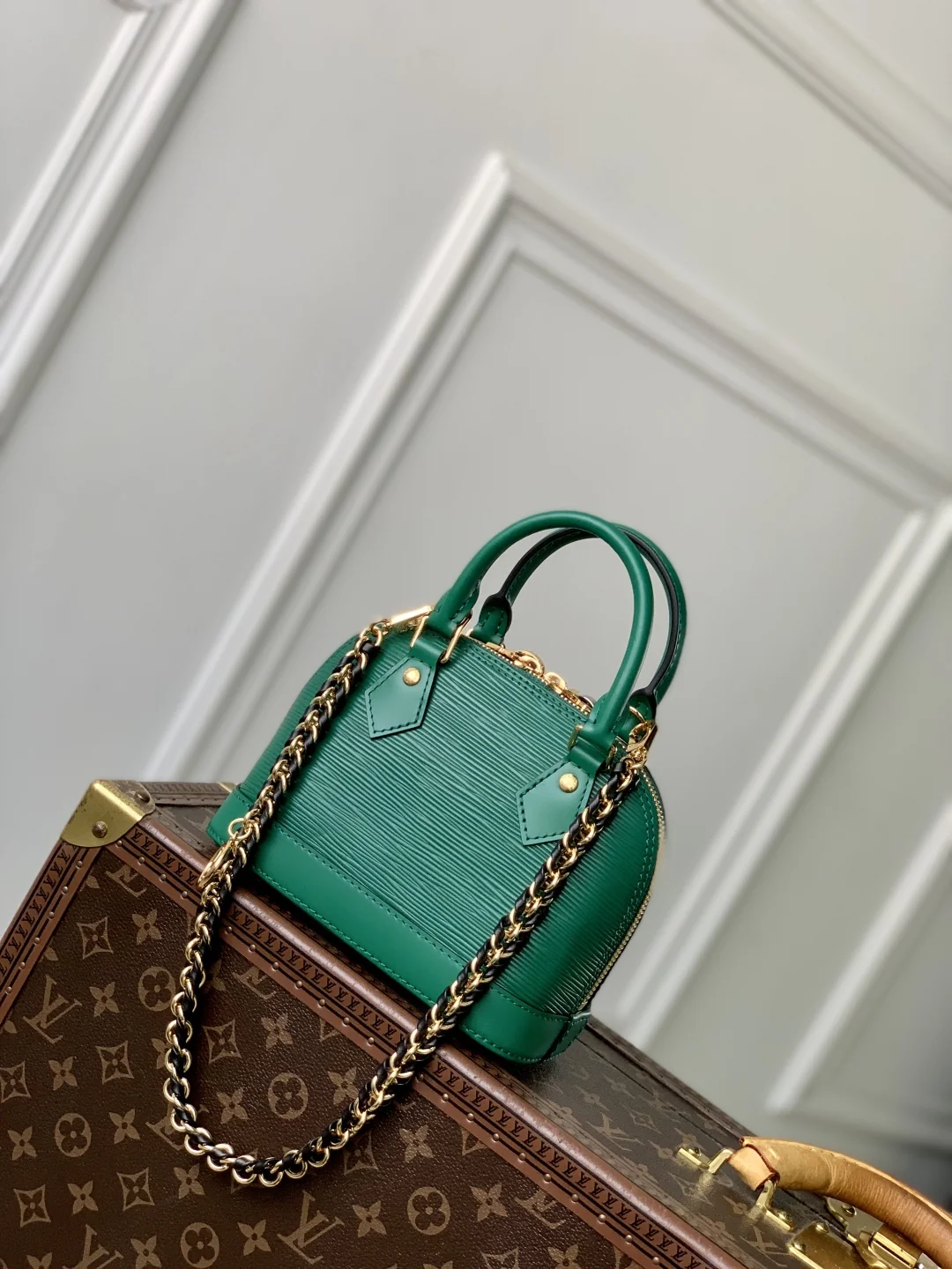 Louis Vuitton Alma M14339 Green - image3