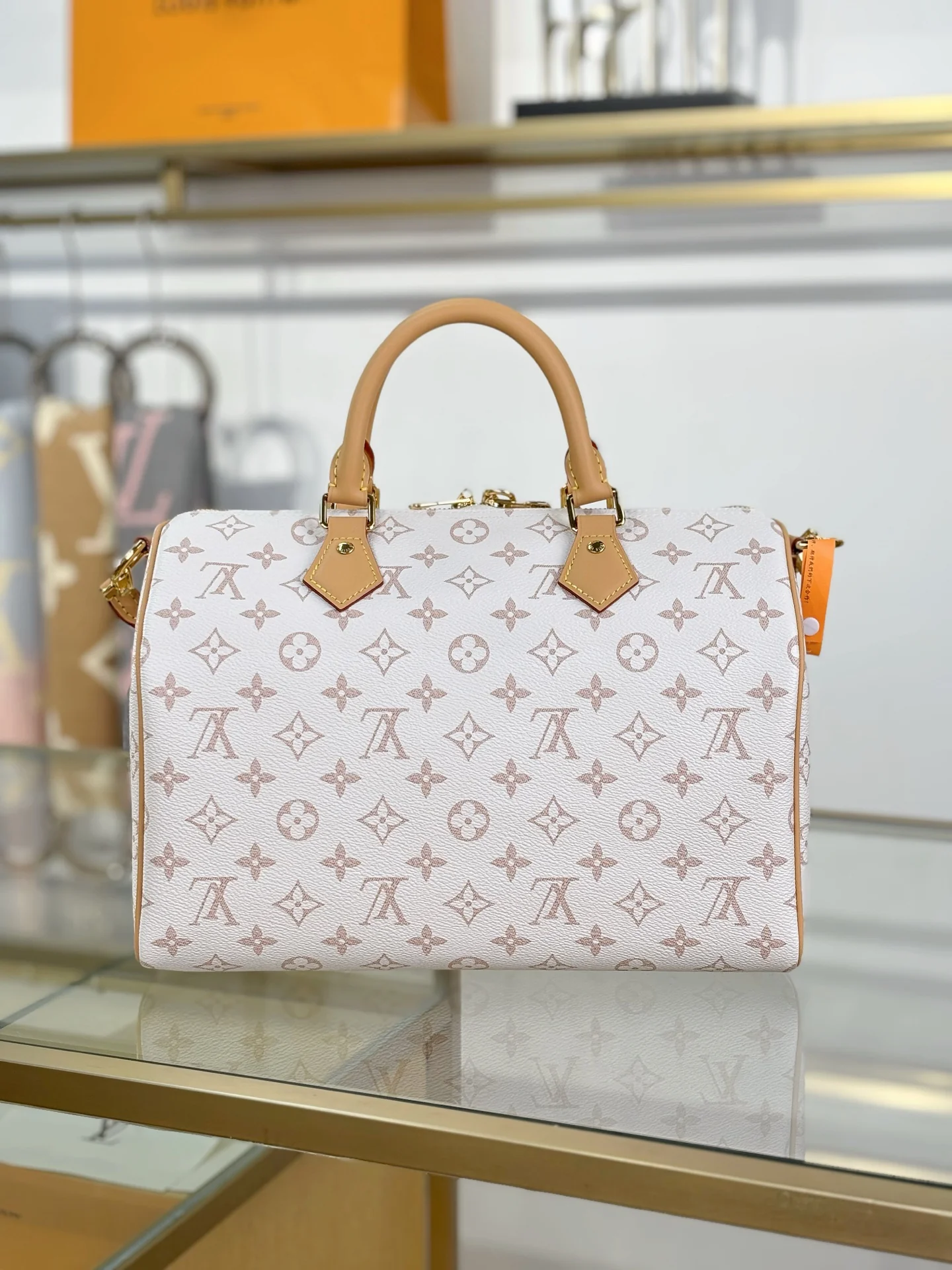 Louisvuitton Speedy Soft 30 Lucky M15108 30x21x17 cm - description_image8