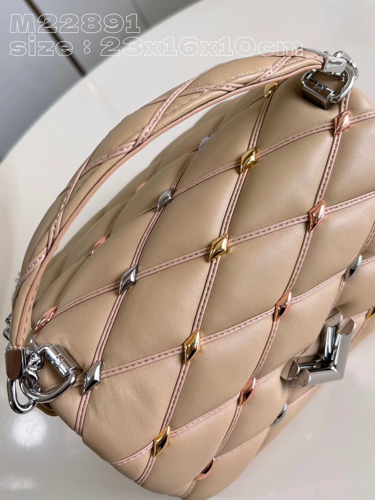 Louis Vuitton Twist M22891 Apricot - image6