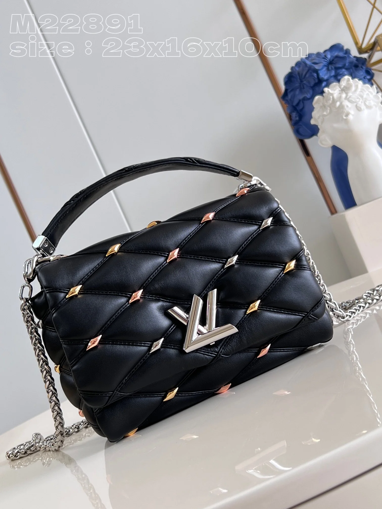 Louis Vuitton Twist M22891 Black - image1