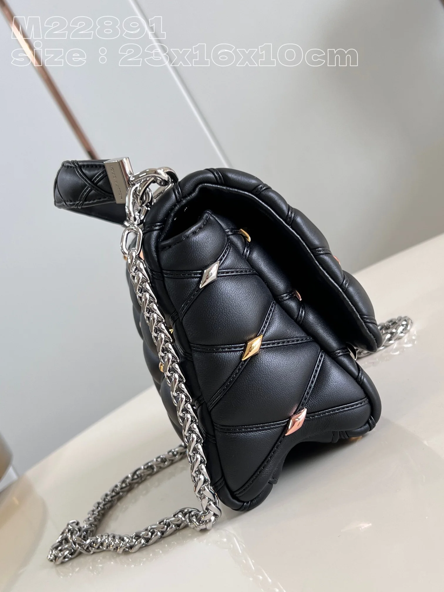 Louis Vuitton Twist M22891 Black - image3