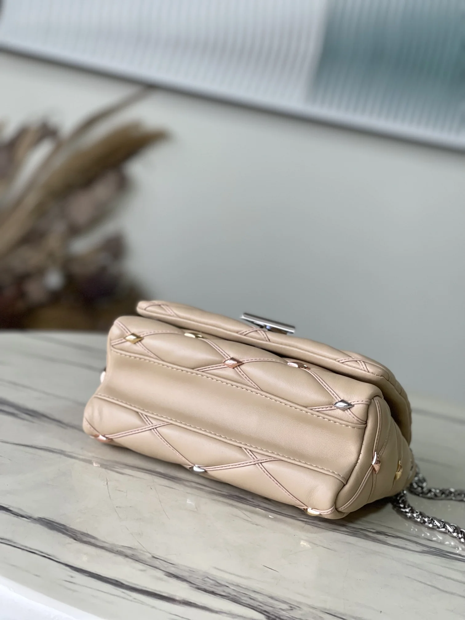 Louis Vuitton Twist M24151 Apricot - image4