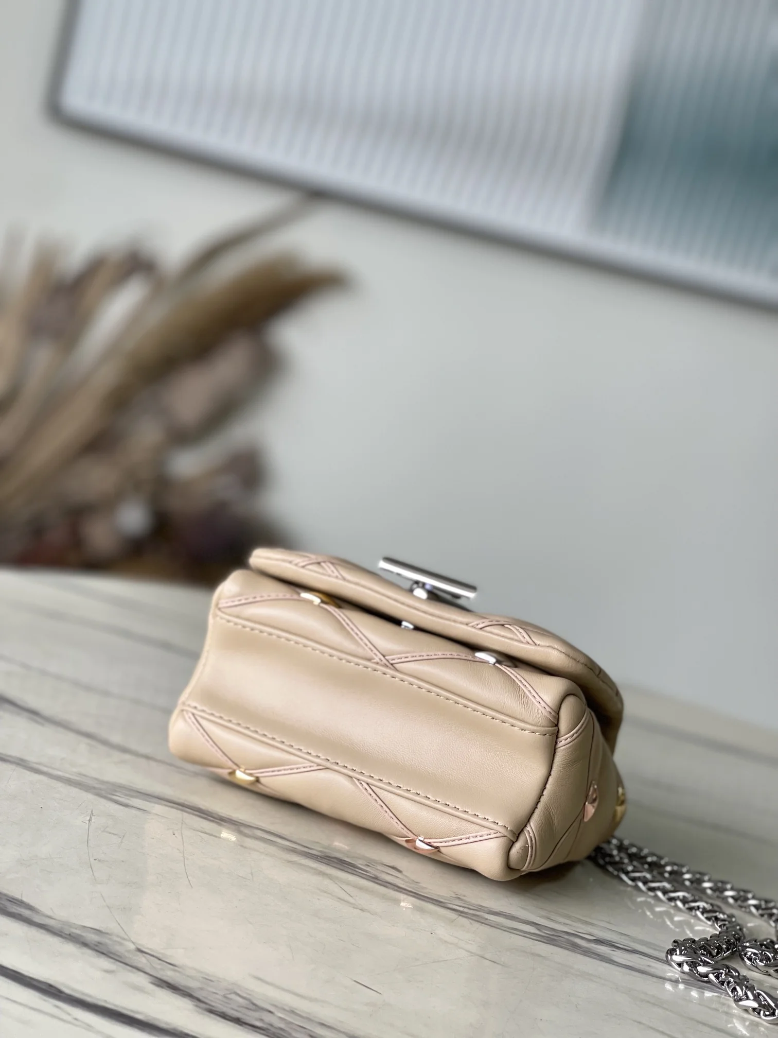 Louis Vuitton Twist M24246 Apricot - image4