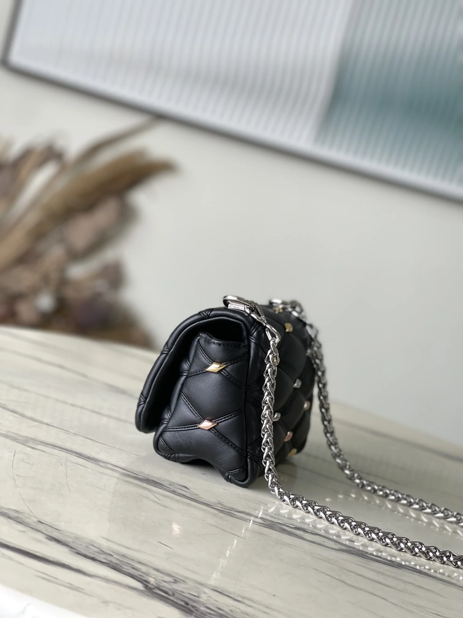 Louis Vuitton Twist M24246 Black - image2