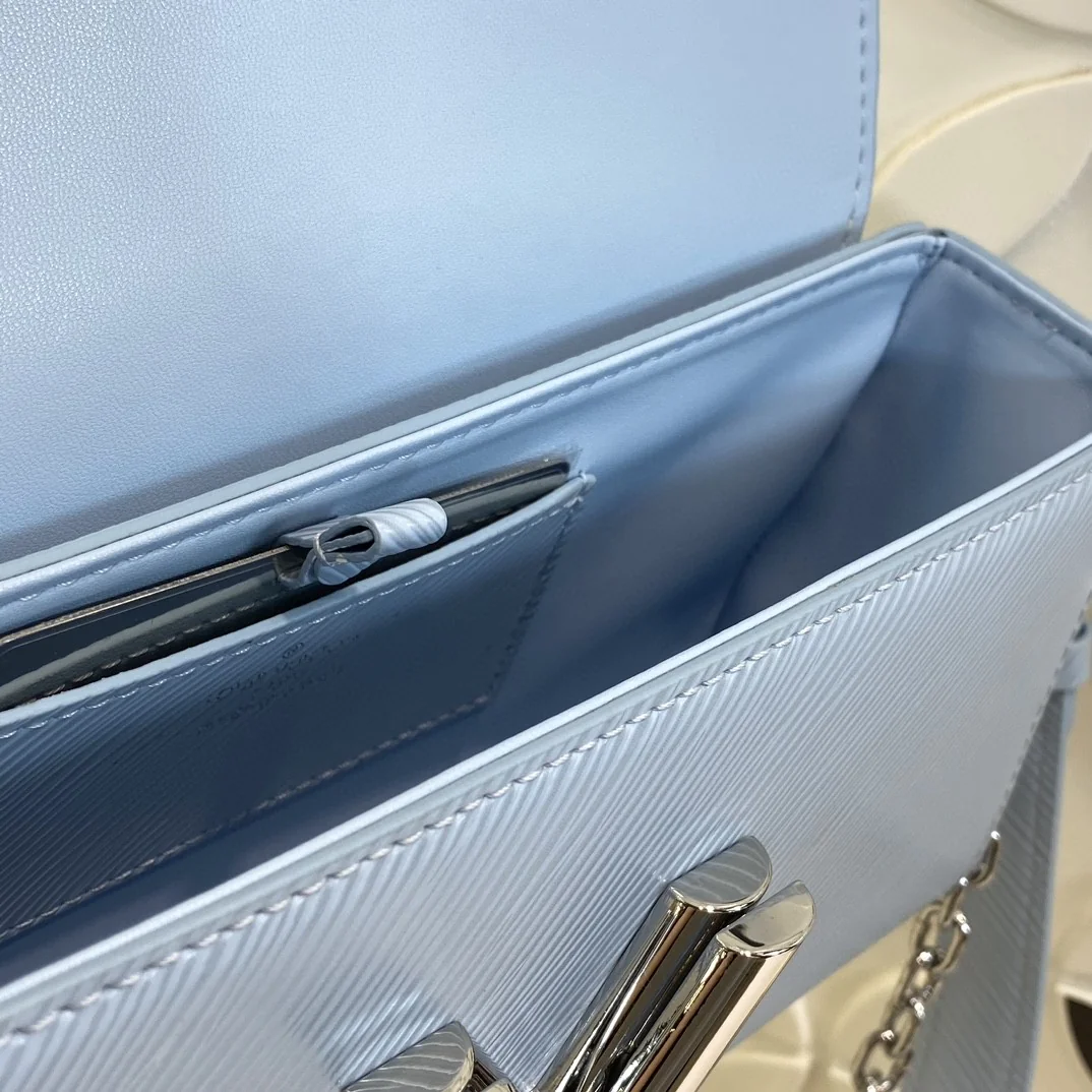 Louis Vuitton Twist M24566 Blue - image7