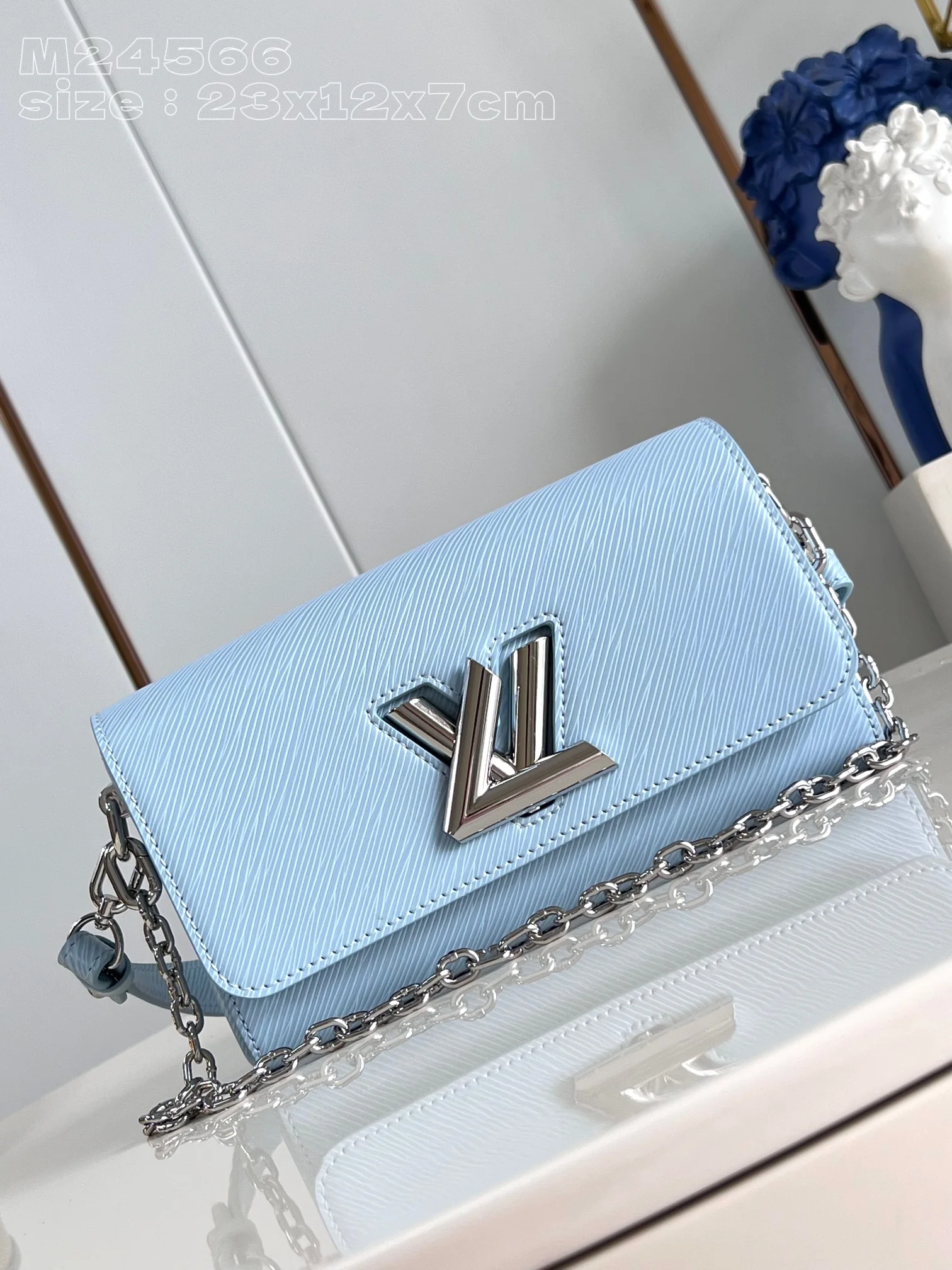 Louis Vuitton Twist M24566 Sky Blue - image1
