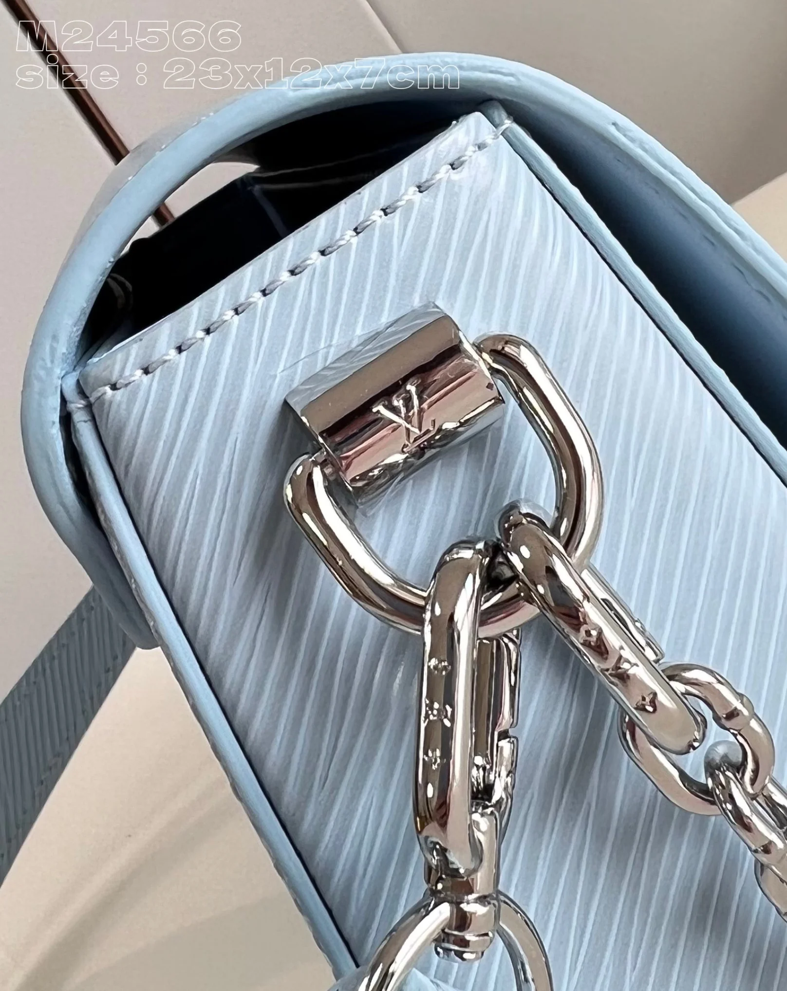 Louis Vuitton Twist M24566 Sky Blue - image4