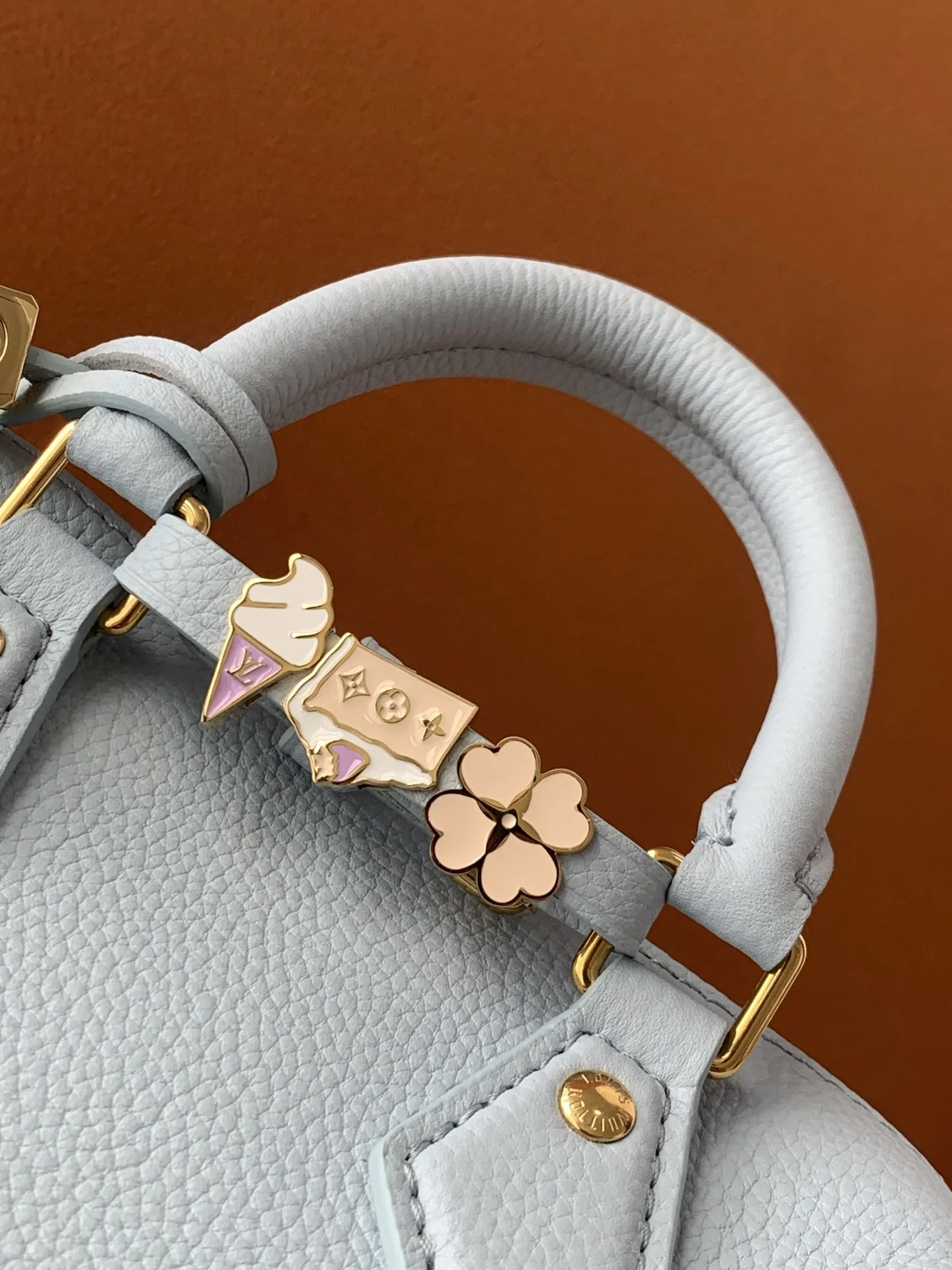 Louisvuitton Speedy 18 Handbag M24604 18x12x10 cm - description_image5