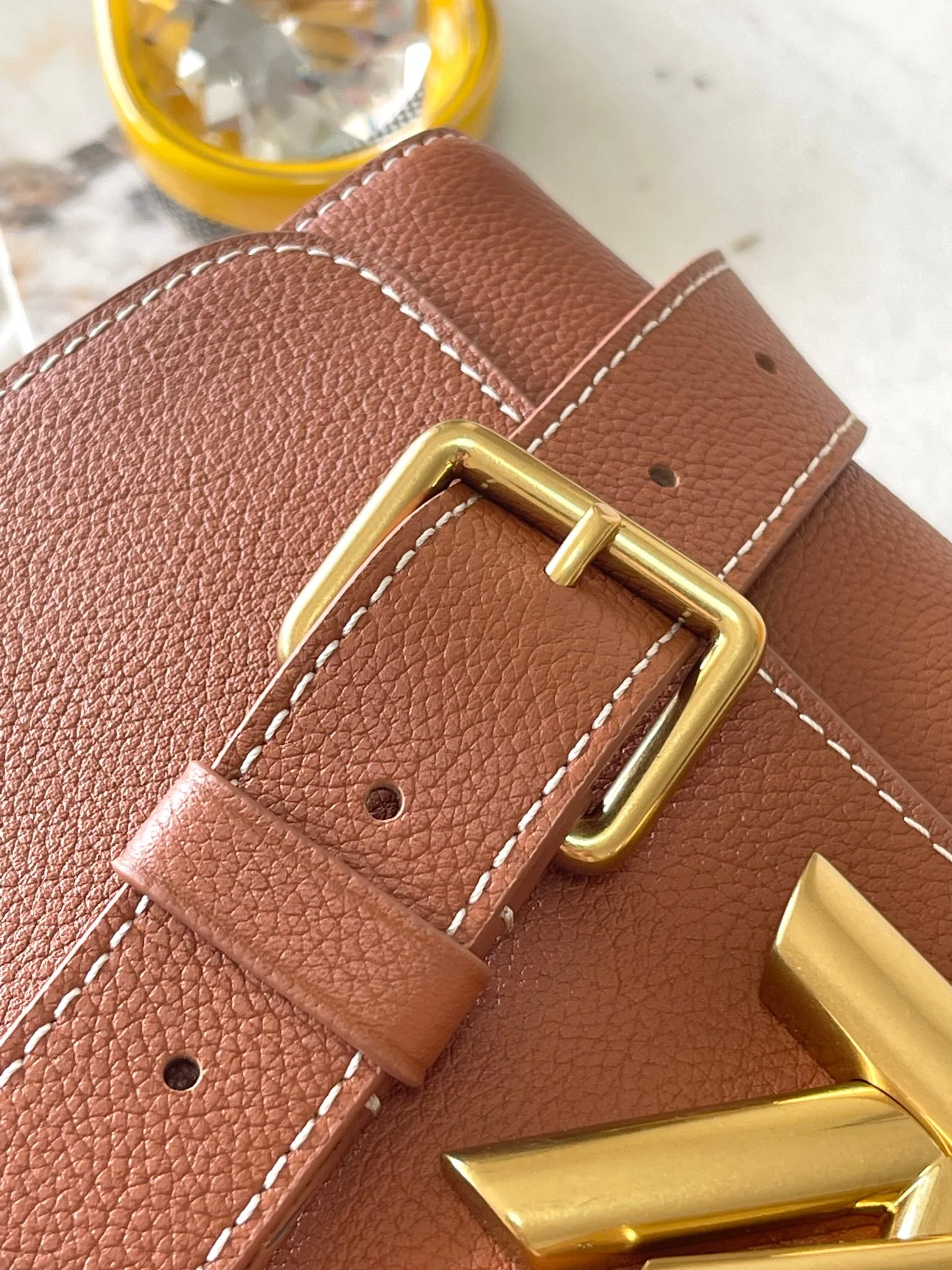 Louis Vuitton Twist M24640 Gold 9cm 27x19x9 cm - image6