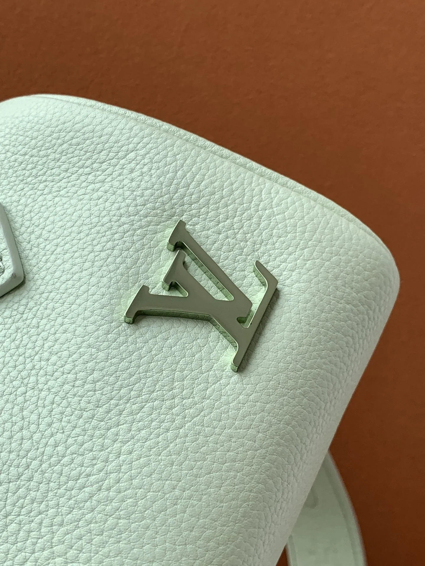 Louisvuitton Speedy 18 Handbag M24650 18x12x10 cm - description_image5