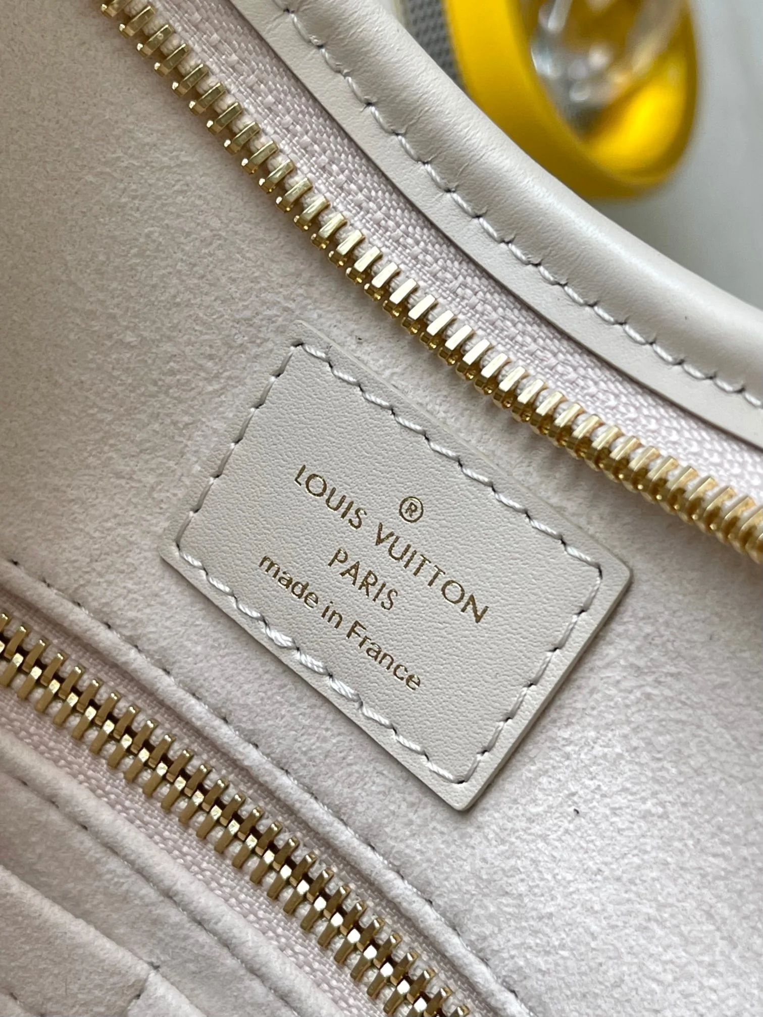 Louisvuitton Carryall Small Handbag Monogram Empreinte Embossed Leather M24652 29x24x12cm - description_image8