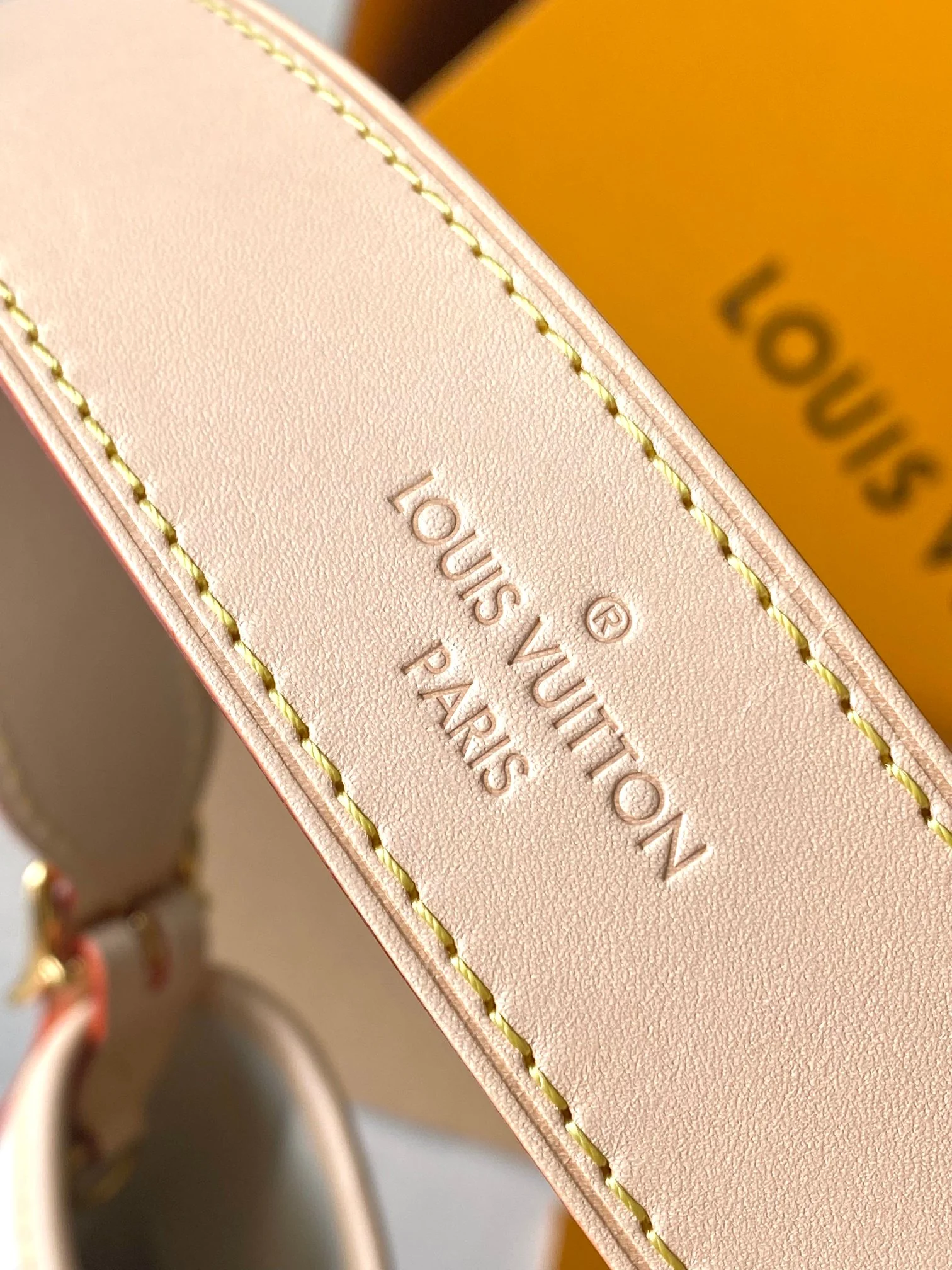 Louisvuitton Nautical CarryAll Small Handbag M24707 29x24x12cm - description_image7