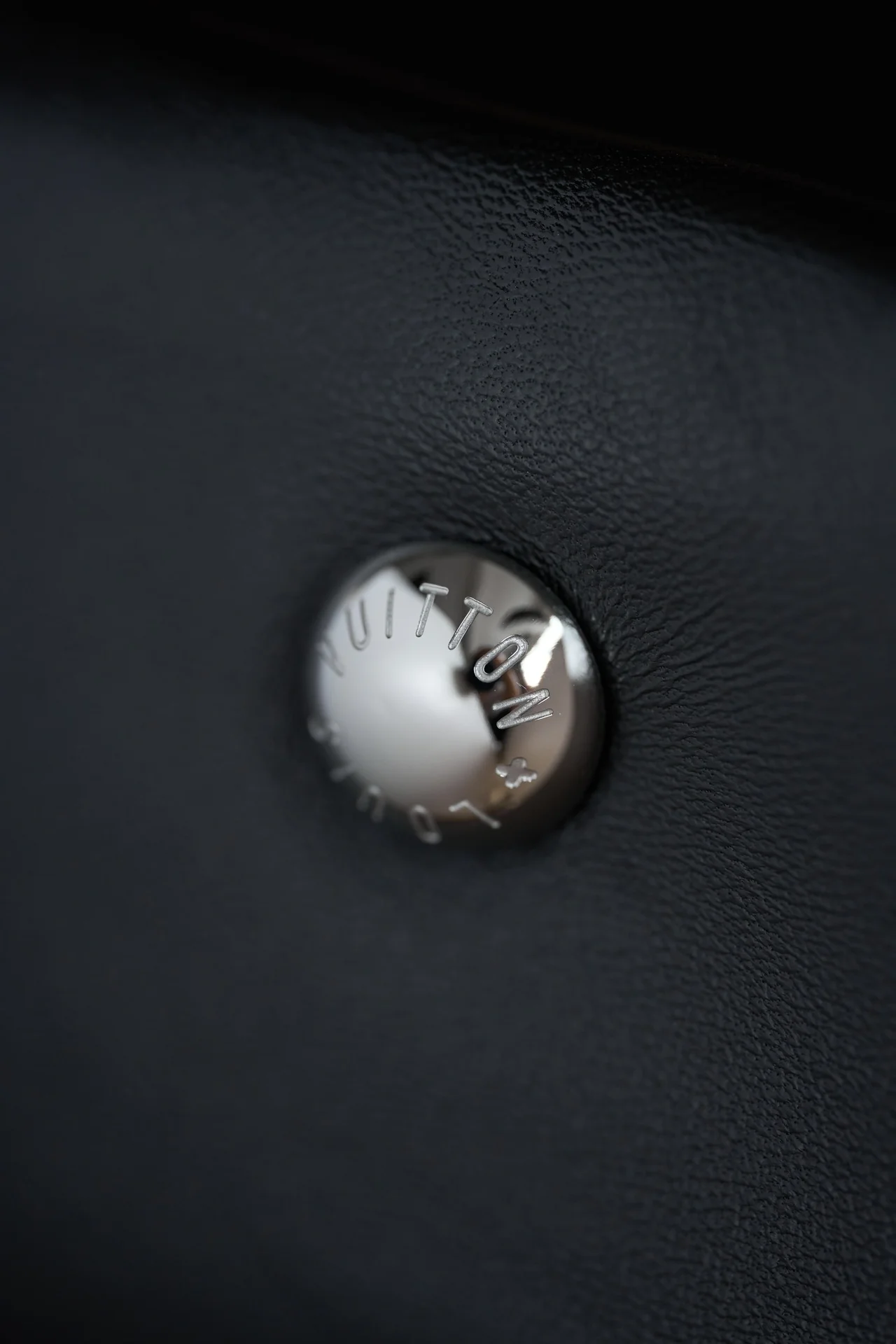 Louisvuitton Carryall M24861 - description_image6