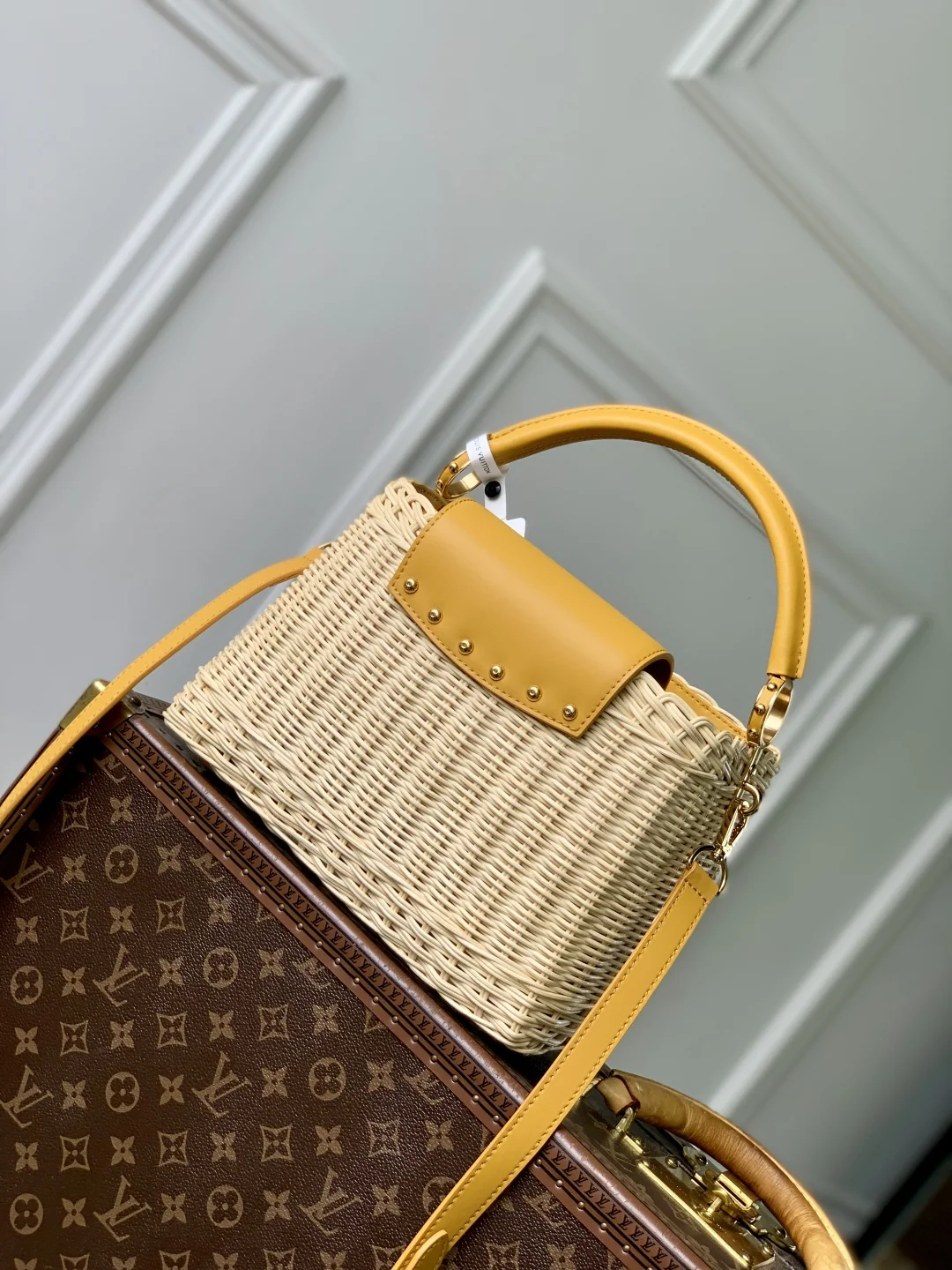 Louis Vuitton Capucines M24976 Yellow - image3