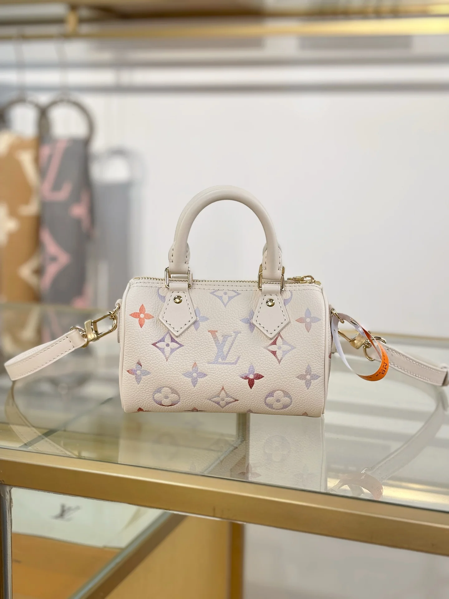 Louisvuitton Nano Speedy Handbag M25591 16x10x7.5 cm - description_image8