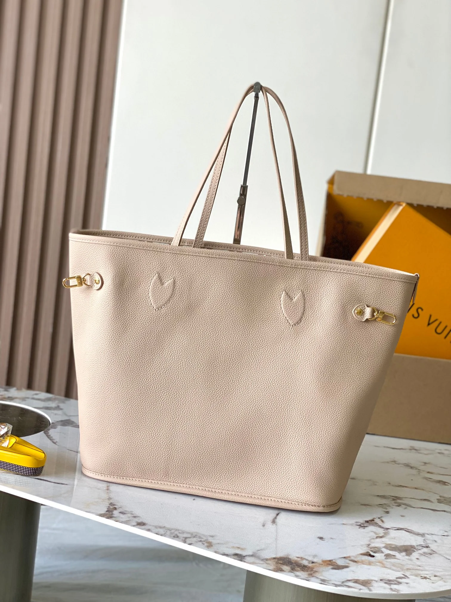 Louisvuitton Neverfull Inside Out Medium Handbag 28 x 14 x 31 cm - description_image8