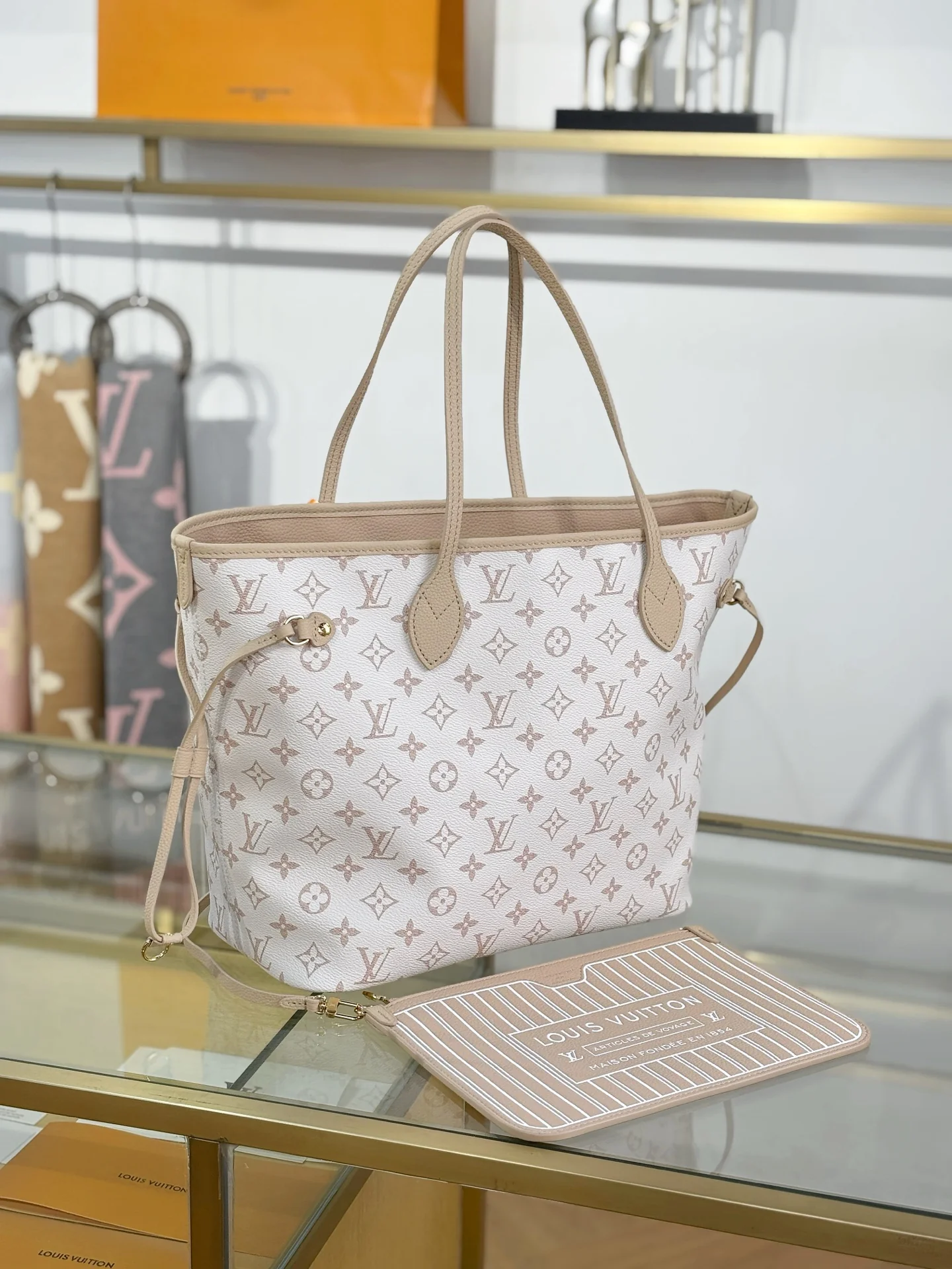 Louisvuitton Neverfull Inside Out Medium Handbag M25665 31x28x14 cm Louisvuitton Neverfull Inside Out Medium Handbag M25665 31x28x14 cm - description_image2
