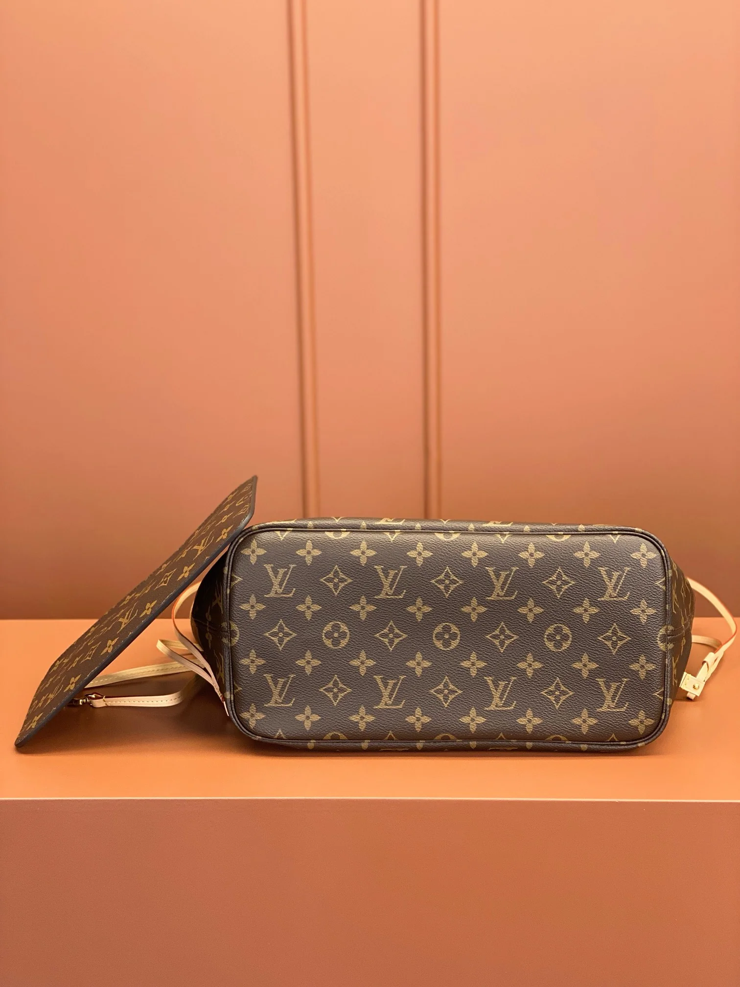 Louisvuitton Neverfull Medium Handbag M40995 31x28x14 cm - description_image9