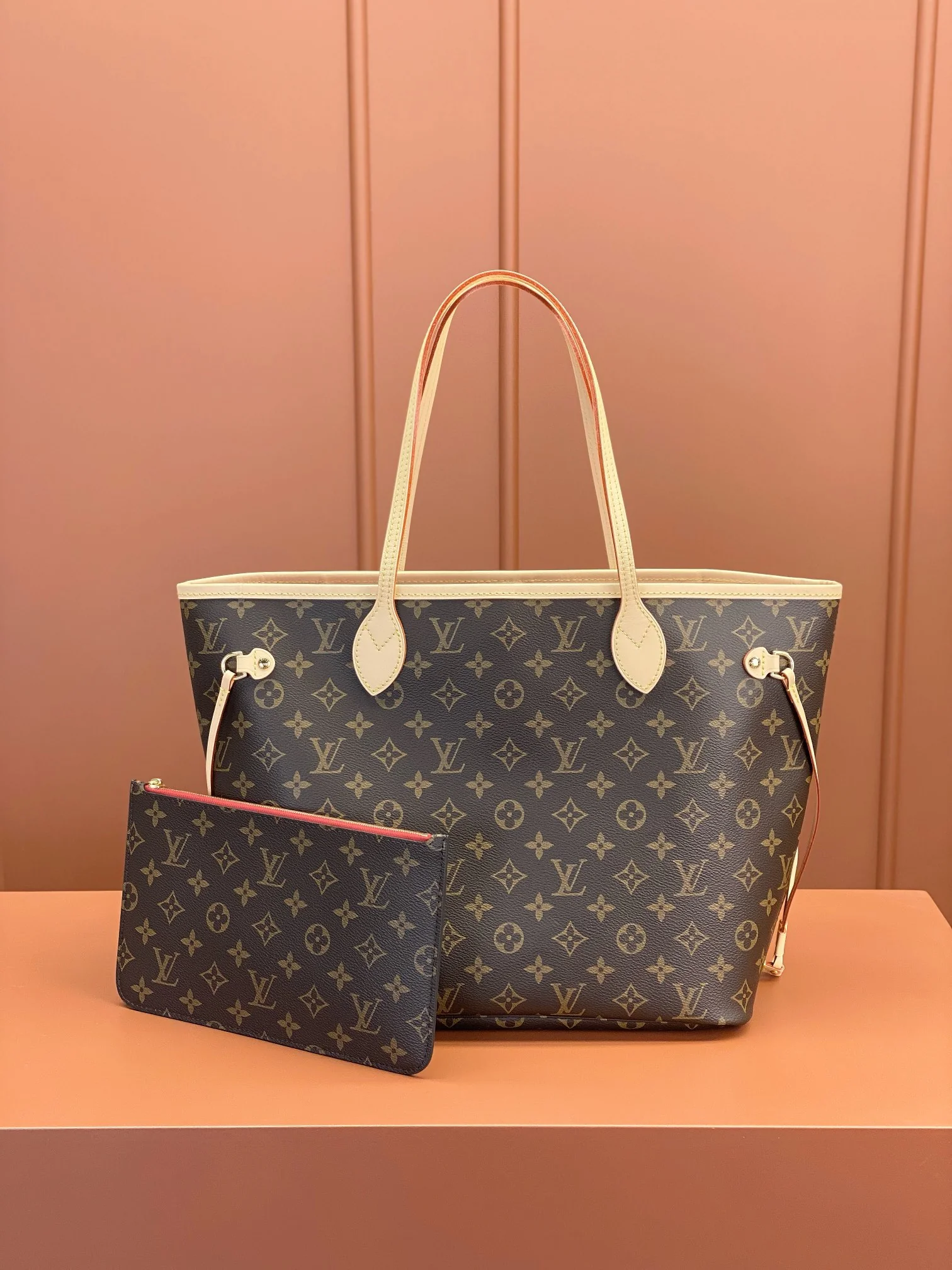 Louisvuitton Neverfull Medium Tote M41177 31x28x14 cm - description_image1