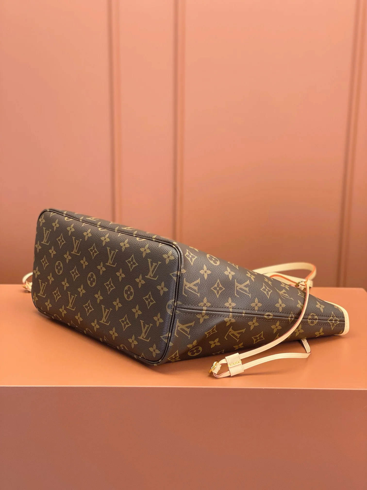 Louisvuitton Neverfull Medium Tote M41177 31x28x14 cm - description_image6